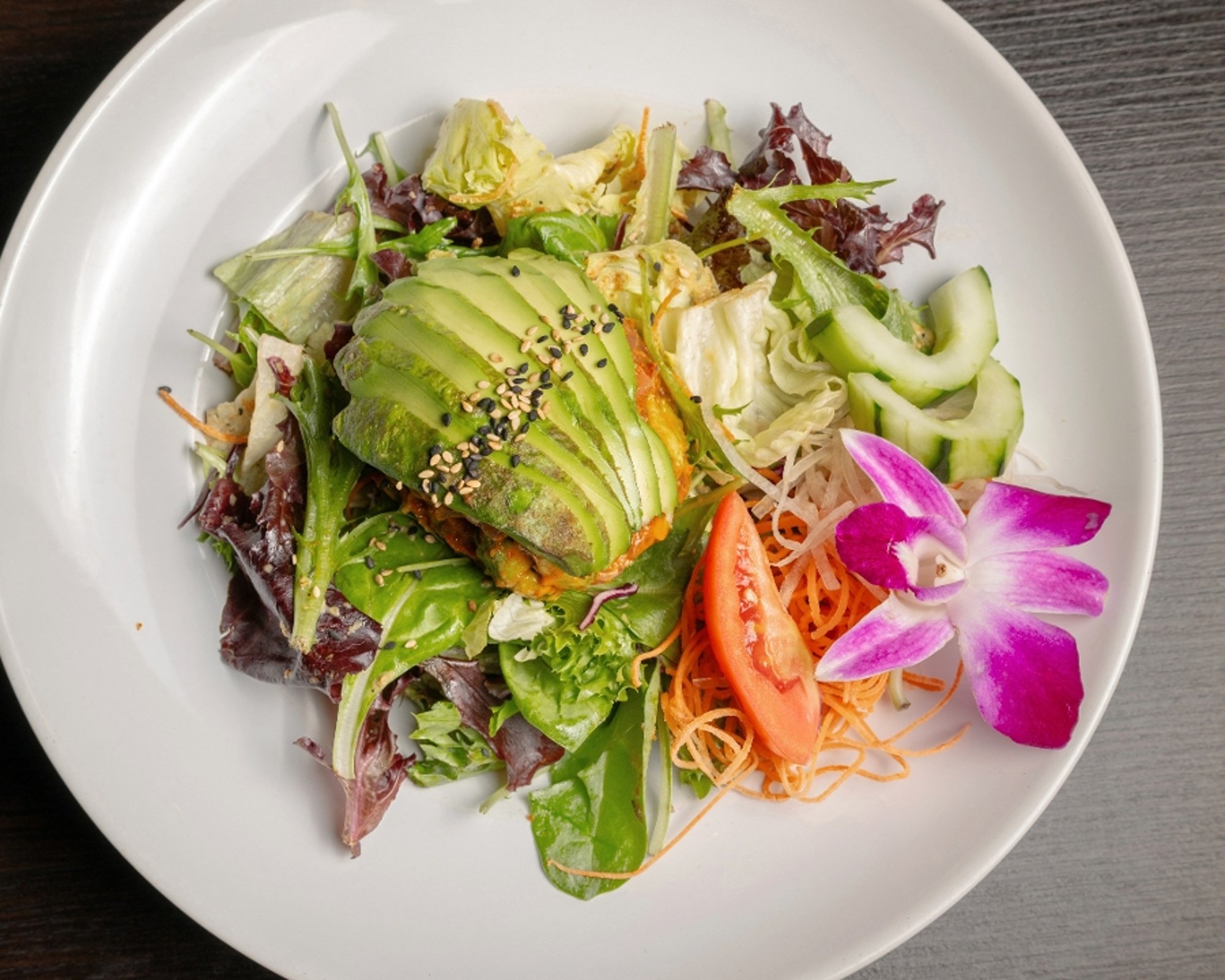 Spicy Tuna & Avocado Salad