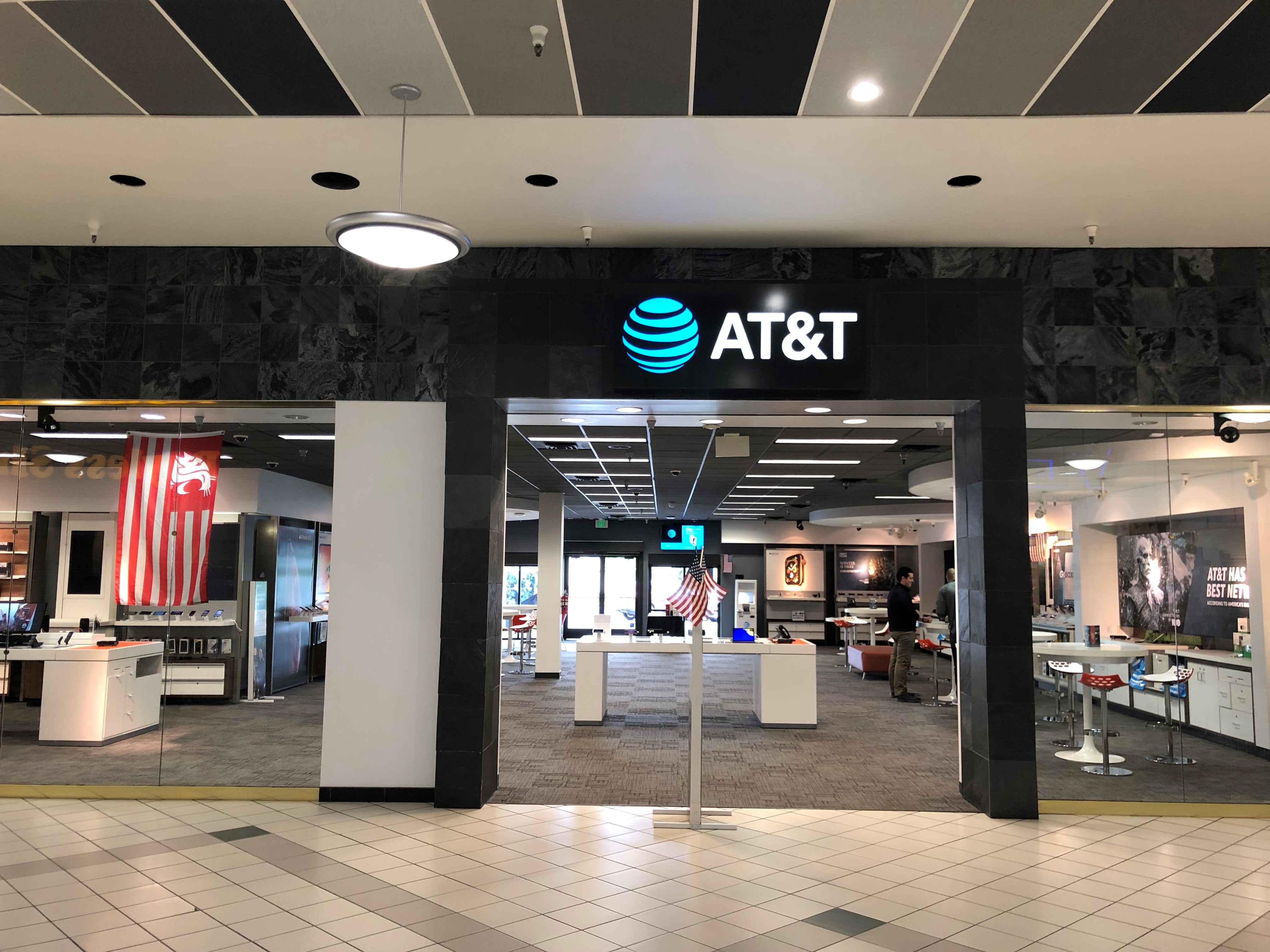 AT&T Store Photo