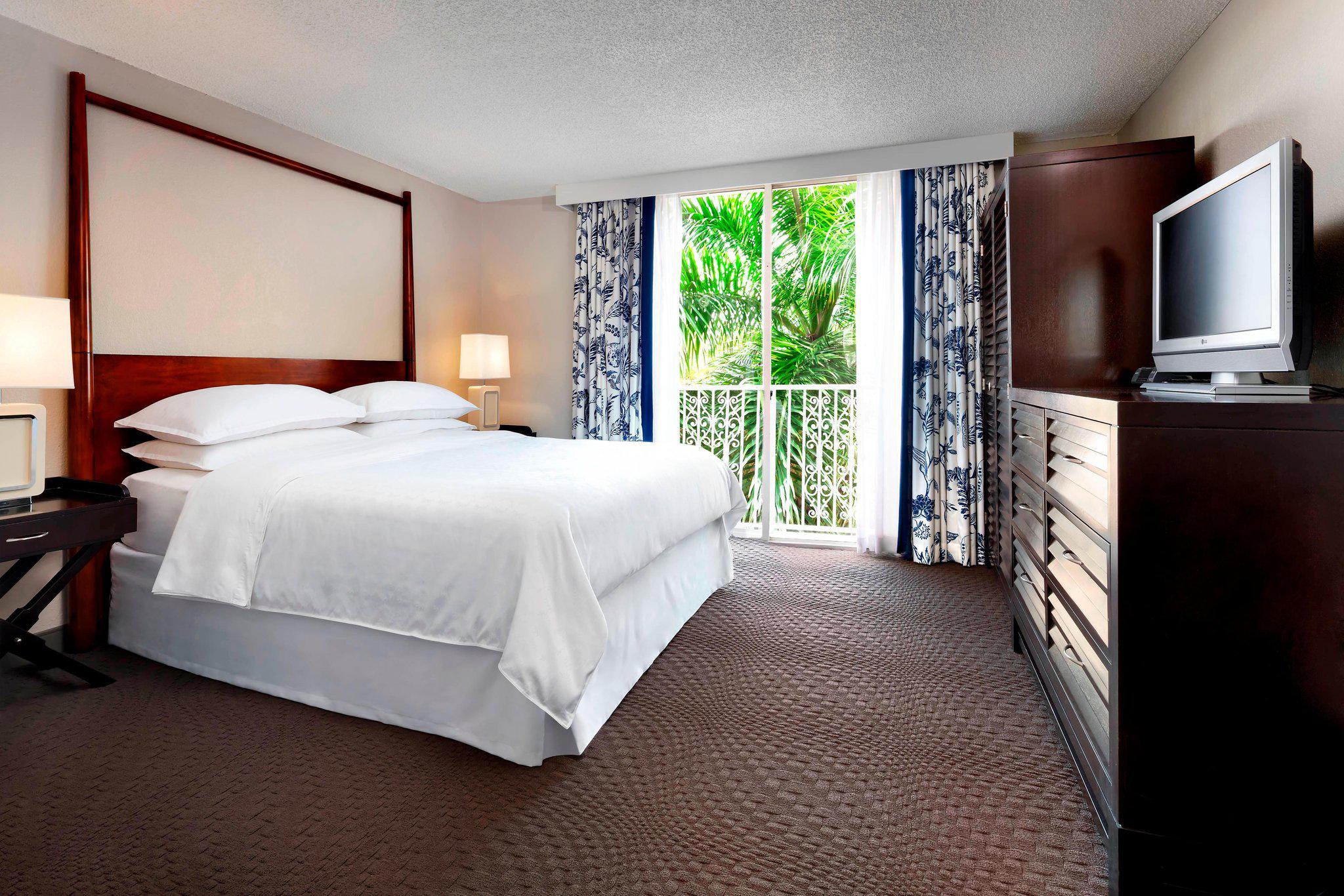 Sheraton Suites Fort Lauderdale at Cypress Creek Photo