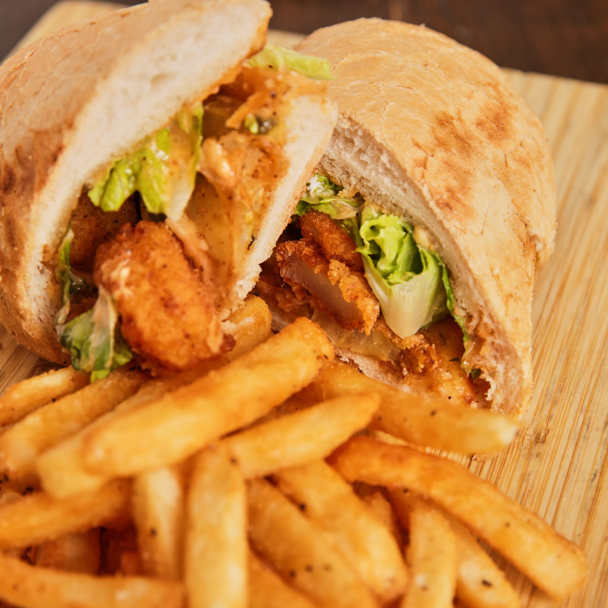 Fried Shrimp Poboy with Fries + Soft Drink