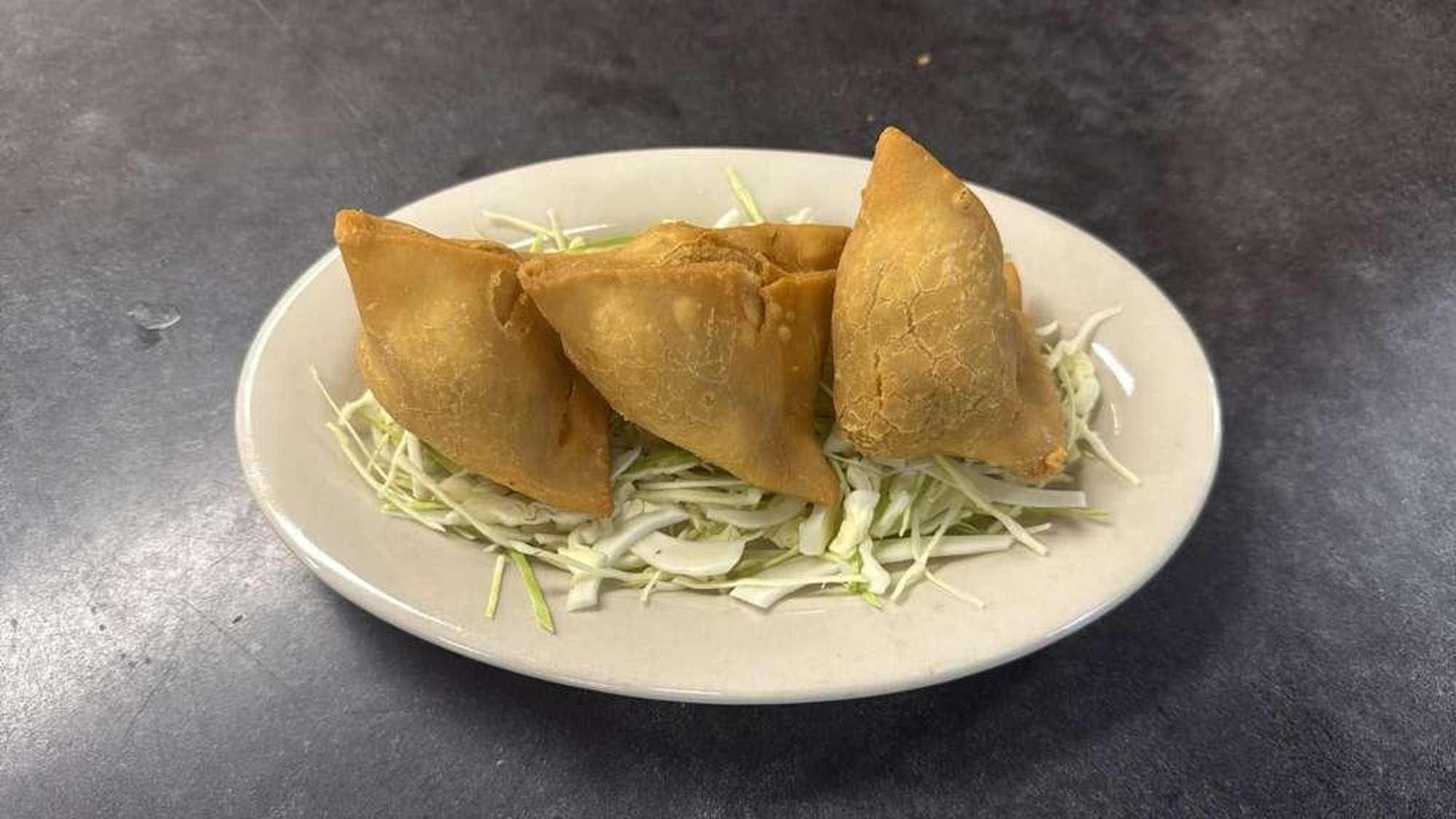 Vegetable Samosa 3 Pcs..
