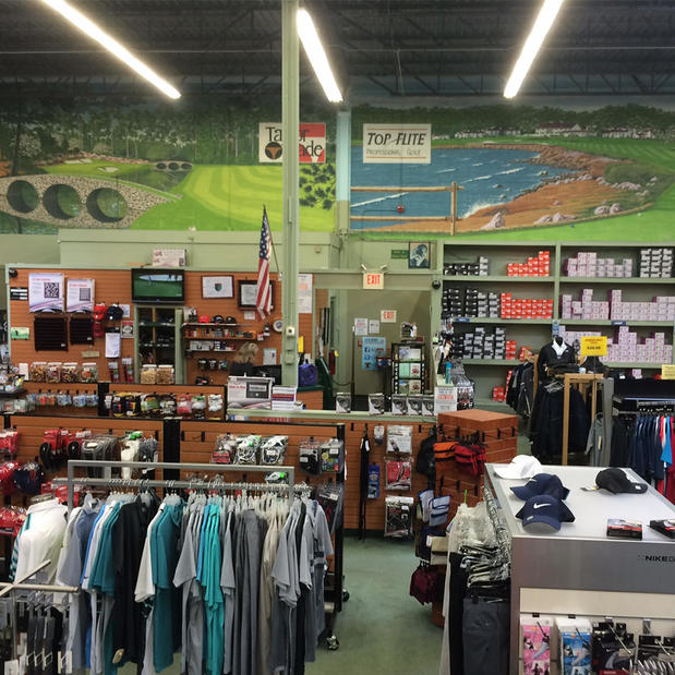 Store Locator With over 40 years in the golf industry and 5 retail locations we have built strong relationship with all the top golf brands. This history provides us exclusive opportunites such as first access and closeout buys allowing us to pass the discount along.