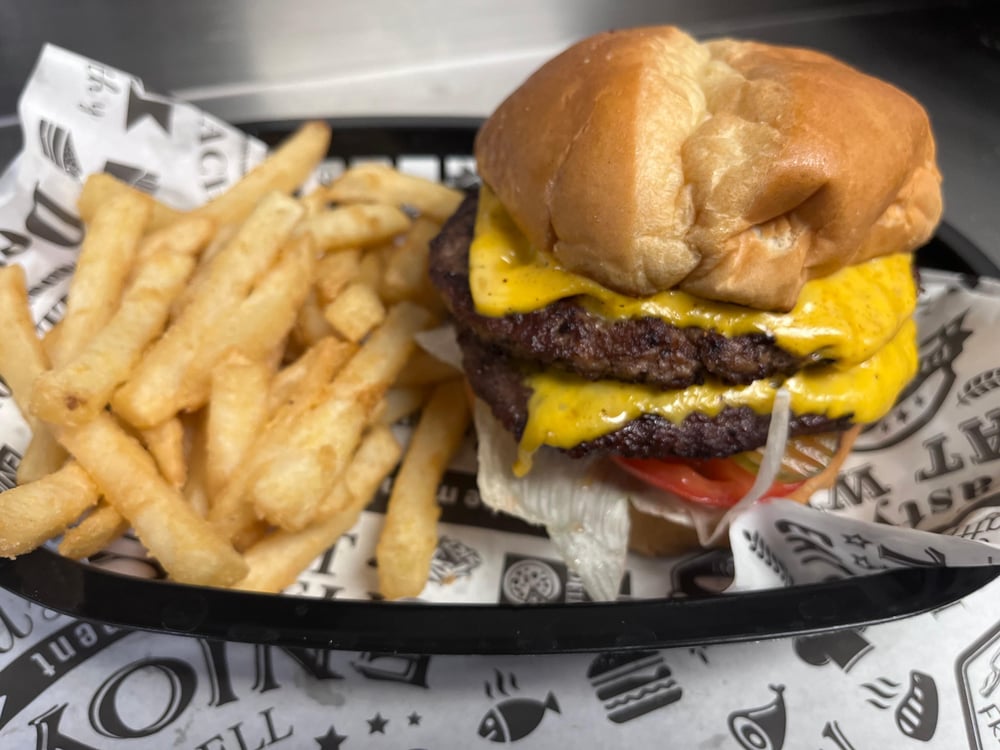 Big Delta Double Cheeseburger + FRIES