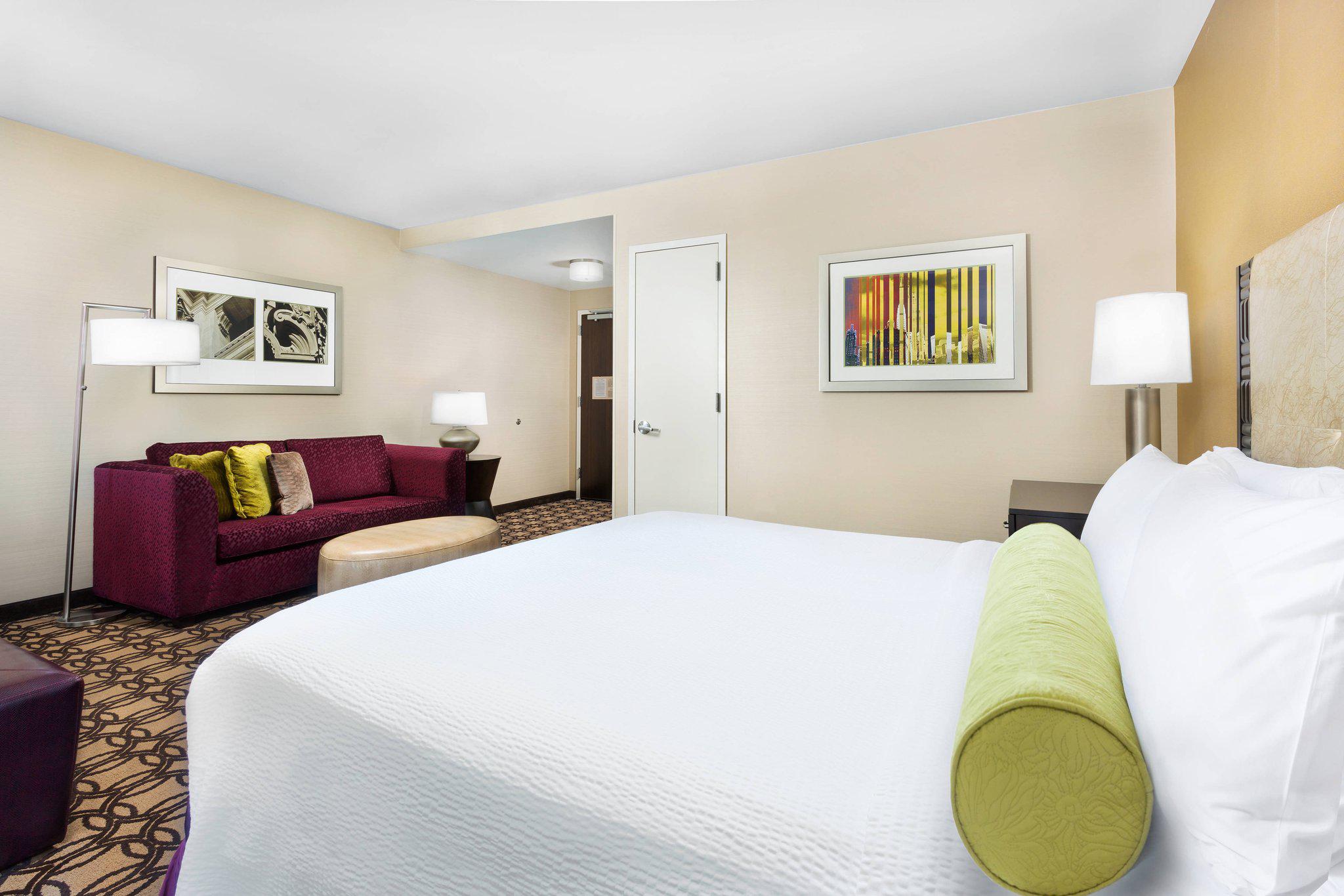 Fairfield Inn & Suites by Marriott New York Midtown Manhattan/Penn Station Photo