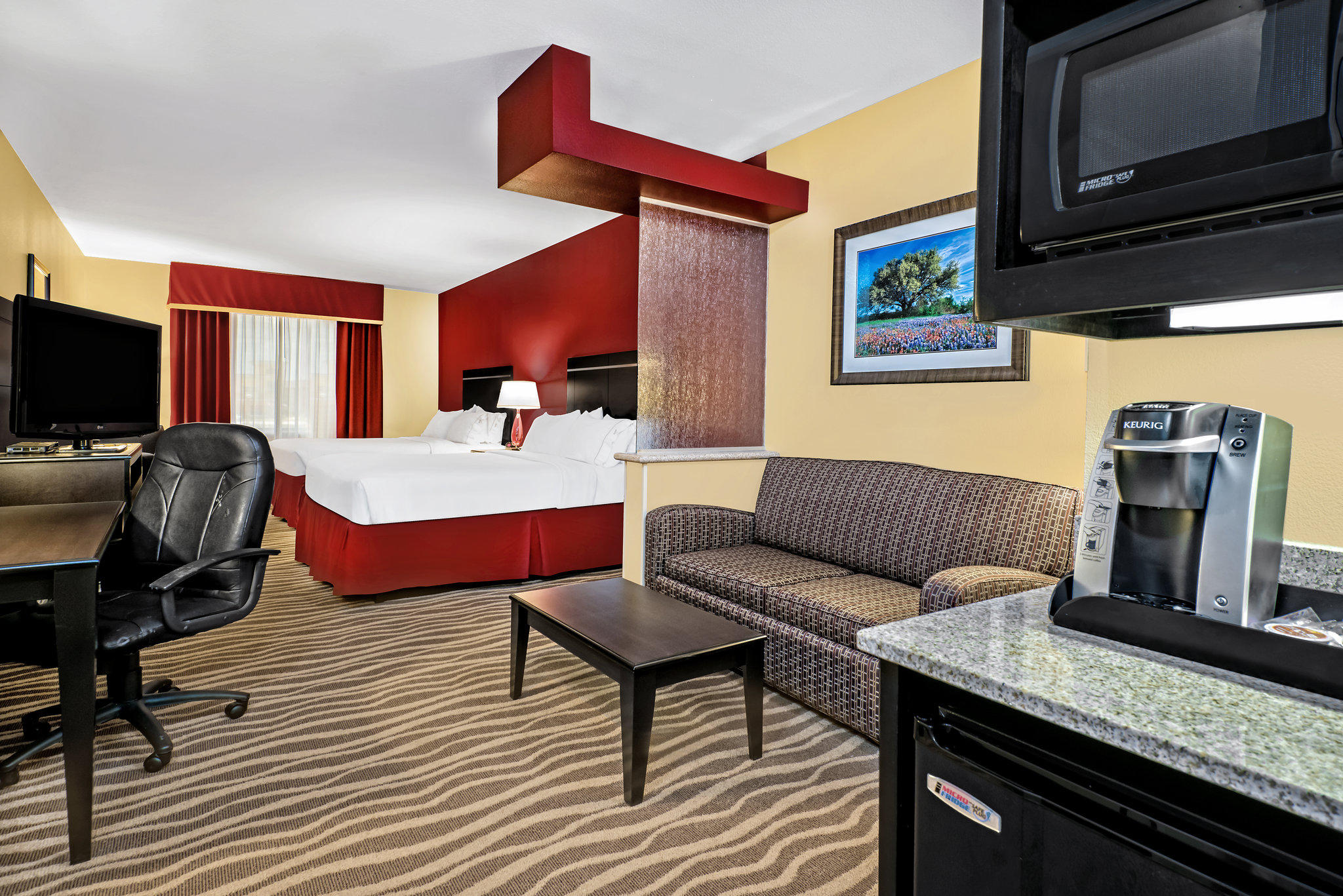 Holiday Inn Express & Suites Cotulla Photo