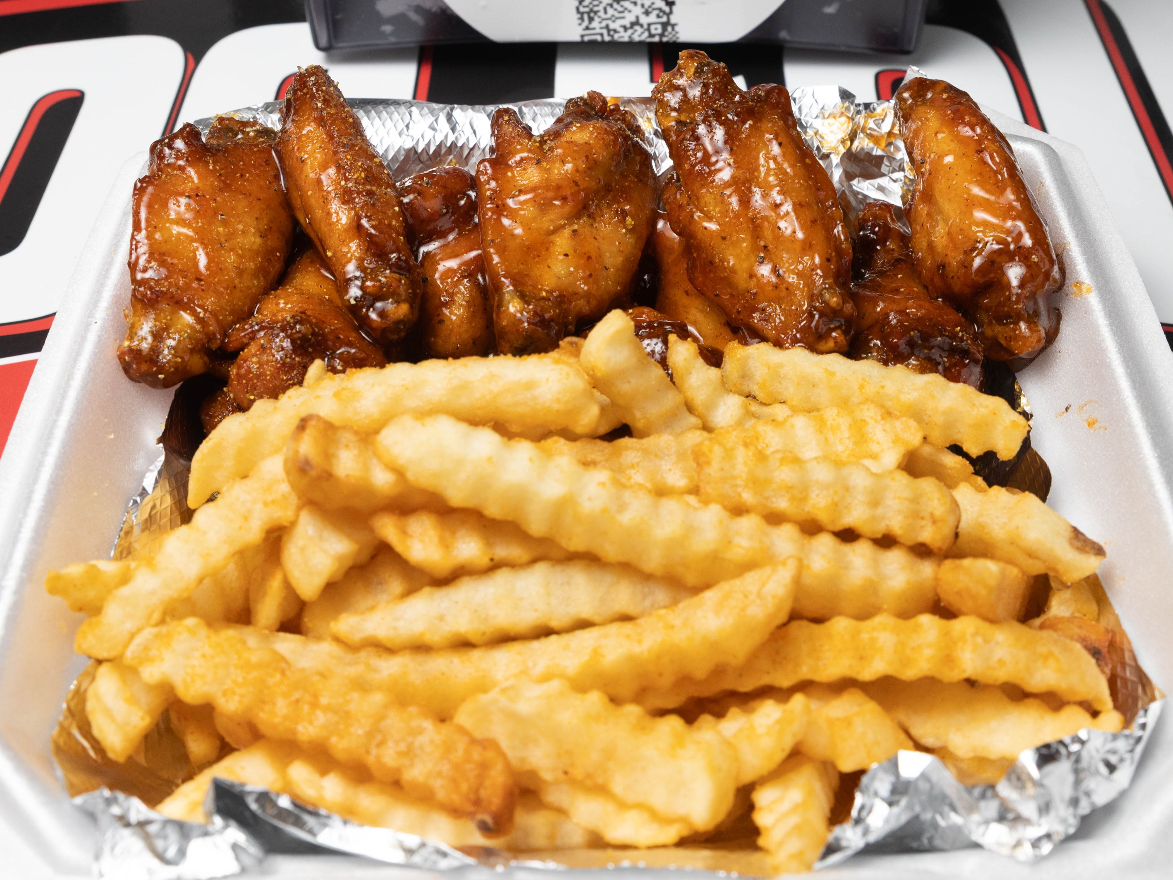 #1. Slice (1), 5 Wings, w/Fries and Drink