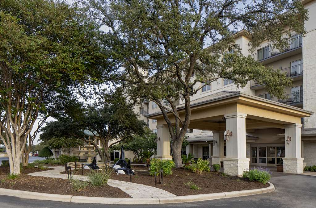 Hilton San Antonio Hill Country Image