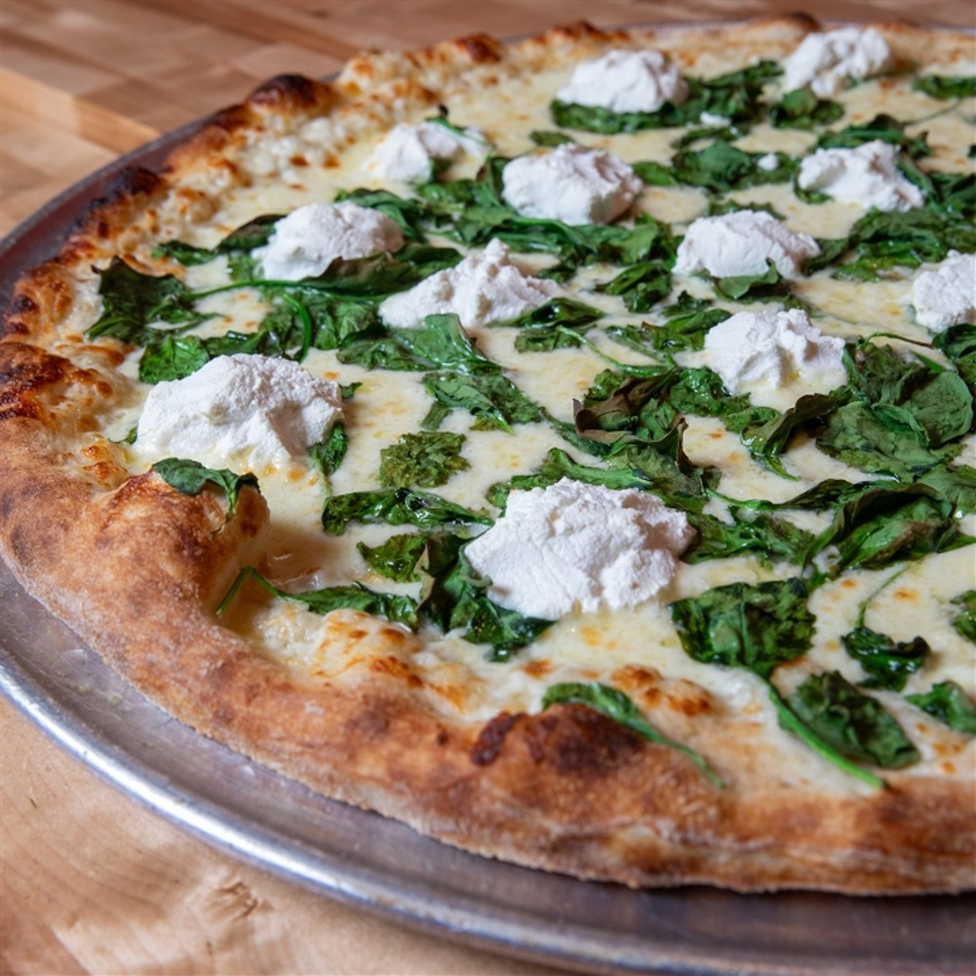 14" Bianca Pizza