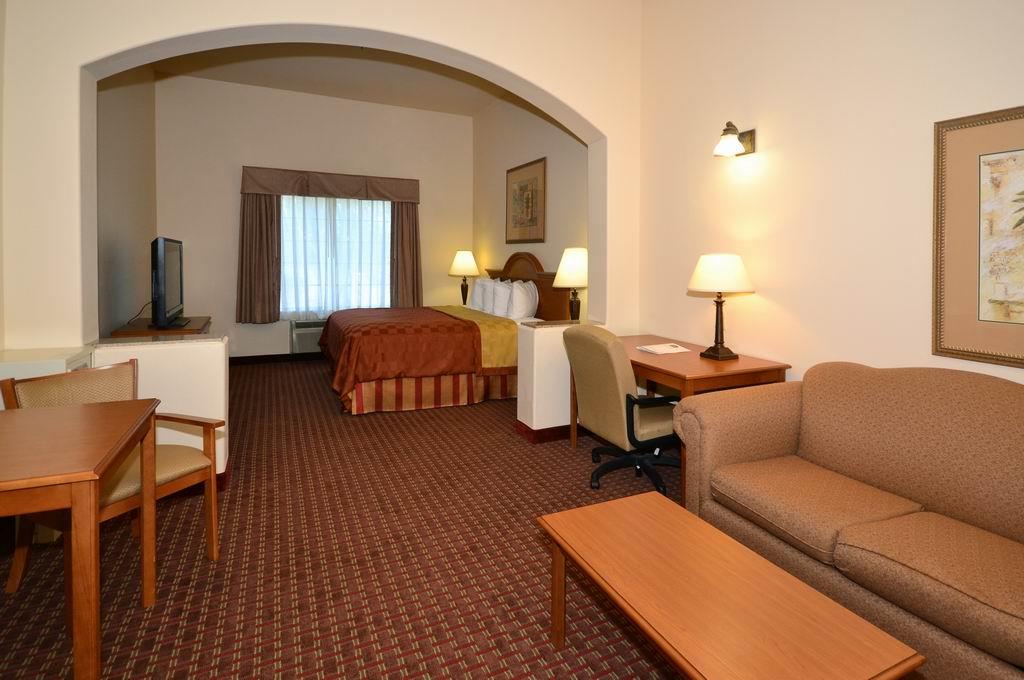 Best Western Casa Villa Suites Photo