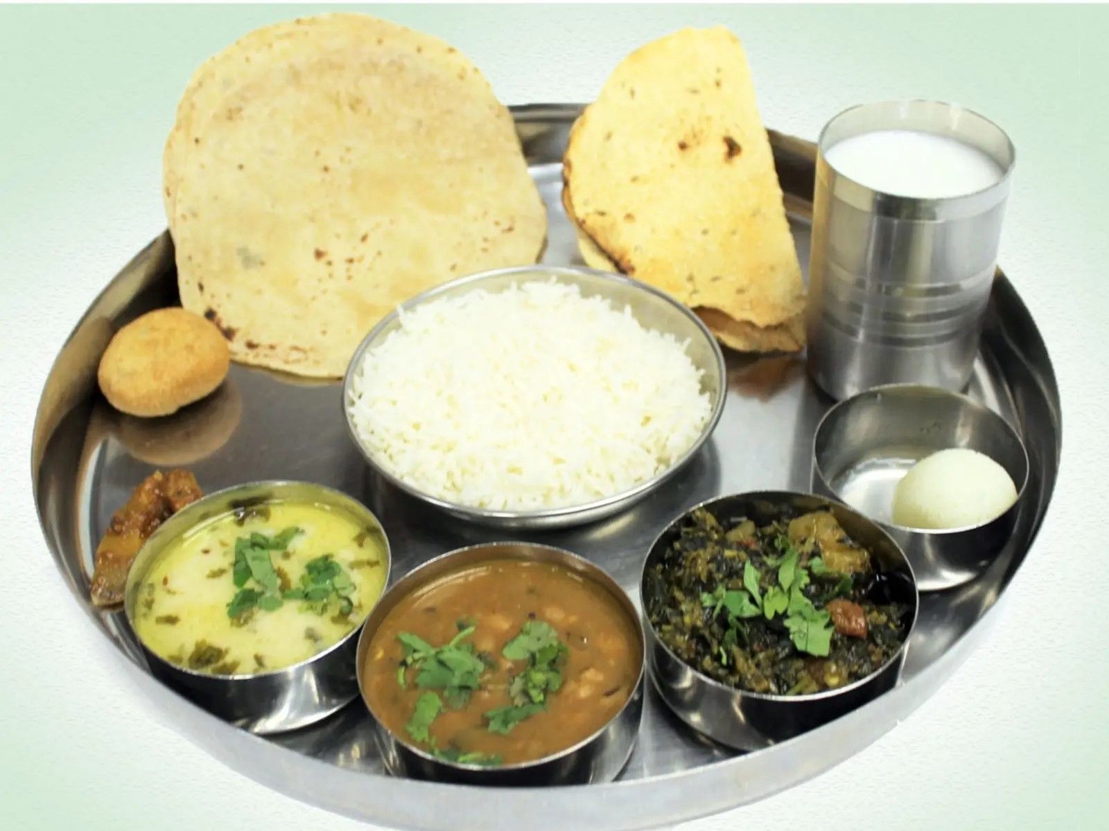 GUJARATHI THALI