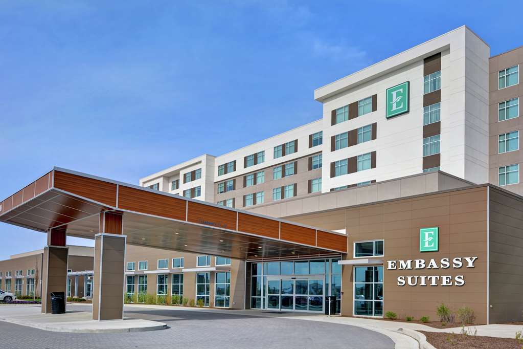 Embassy Suites by Hilton Plainfield Indianapolis Airport Image