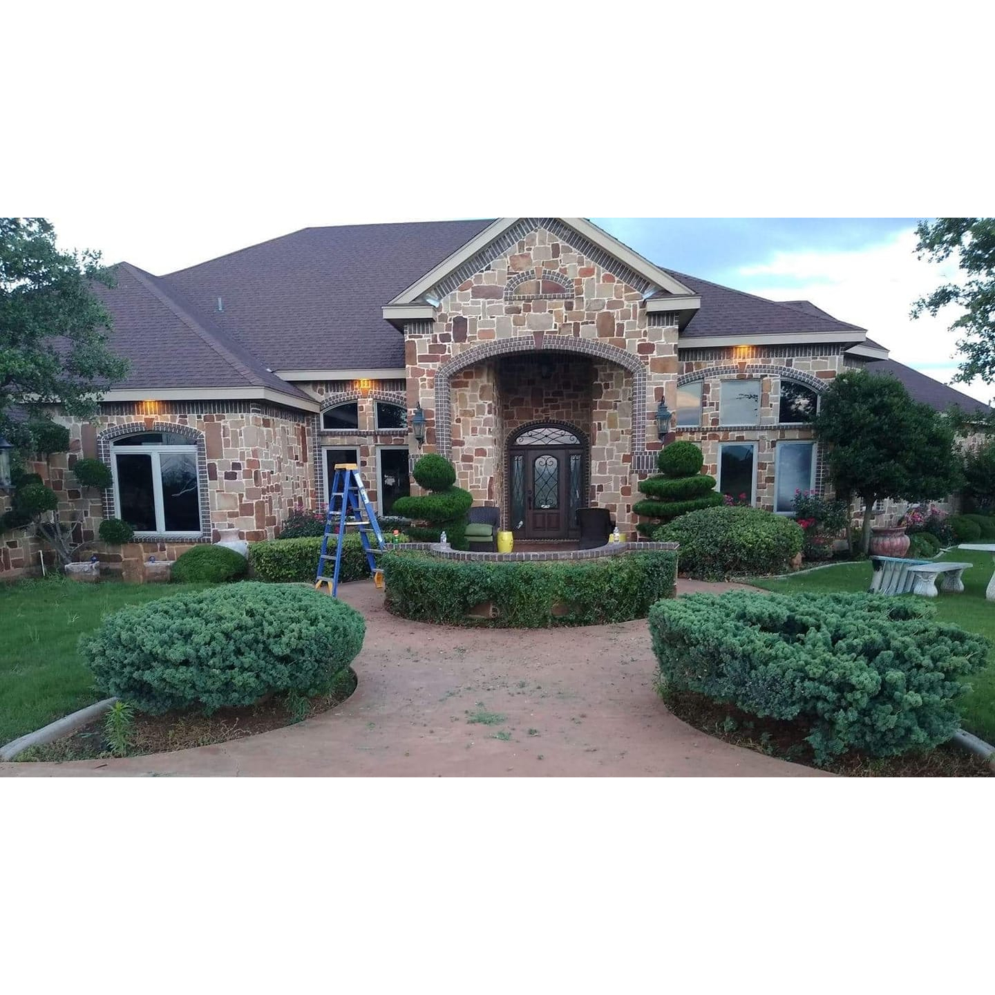 Brazos River Landscaping Logo