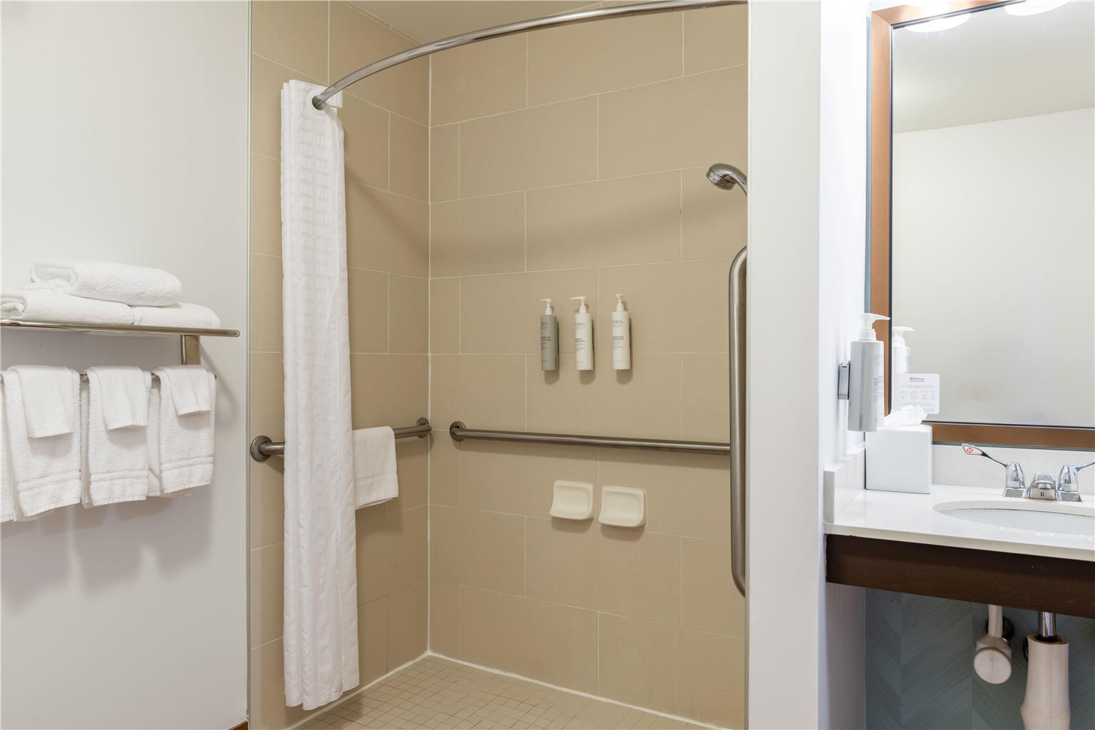 Hilton Garden Inn Portland Airport Image