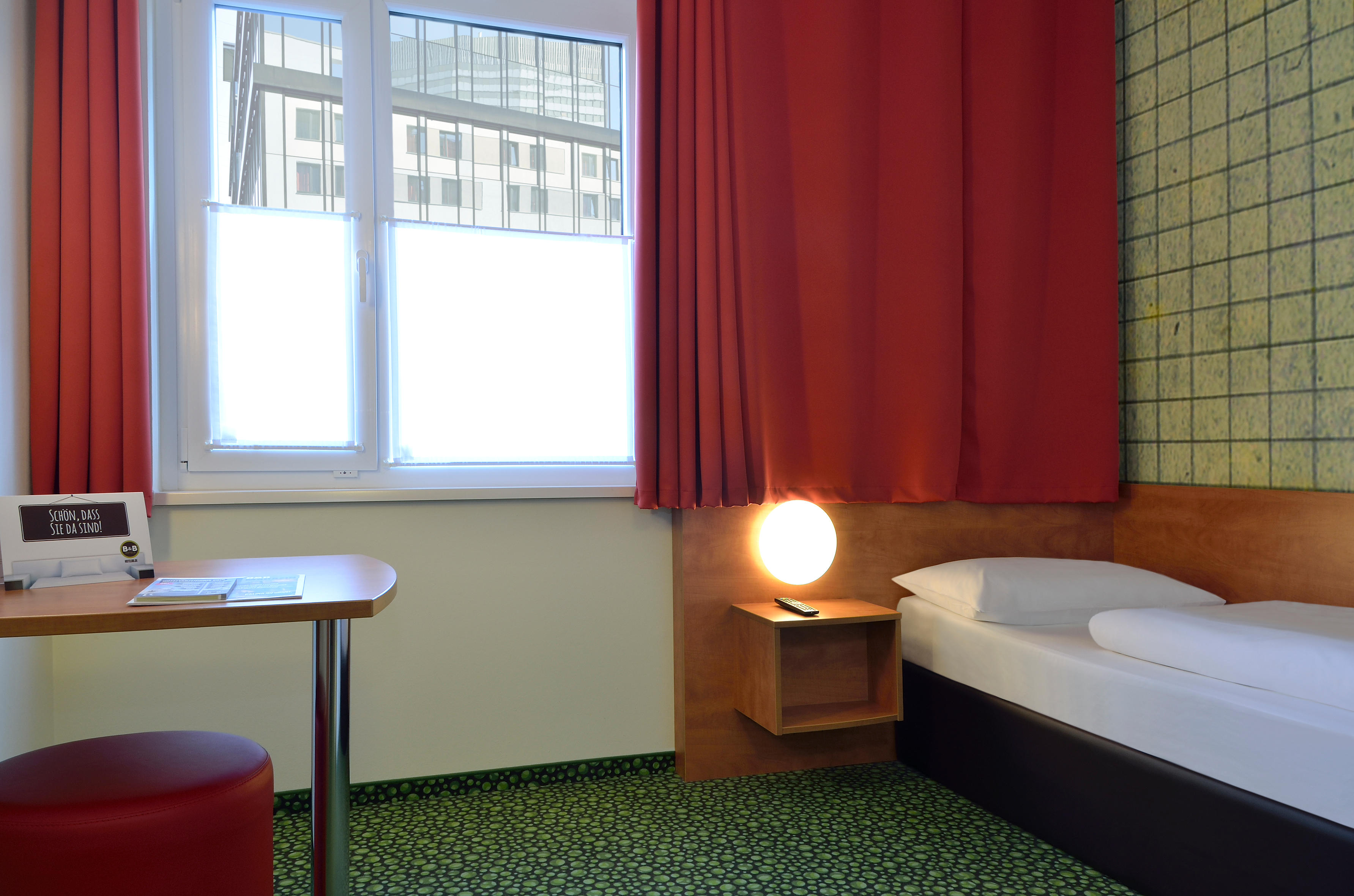 Bilder B&B Hotel Frankfurt-West