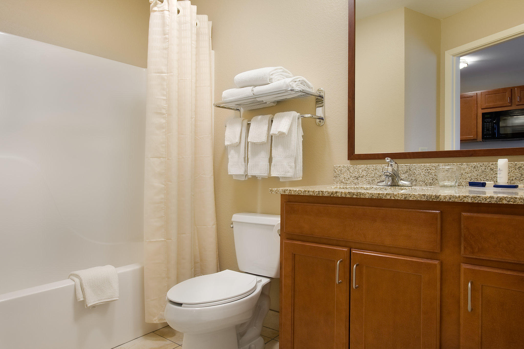 Candlewood Suites Wichita Falls @ Maurine St. Photo