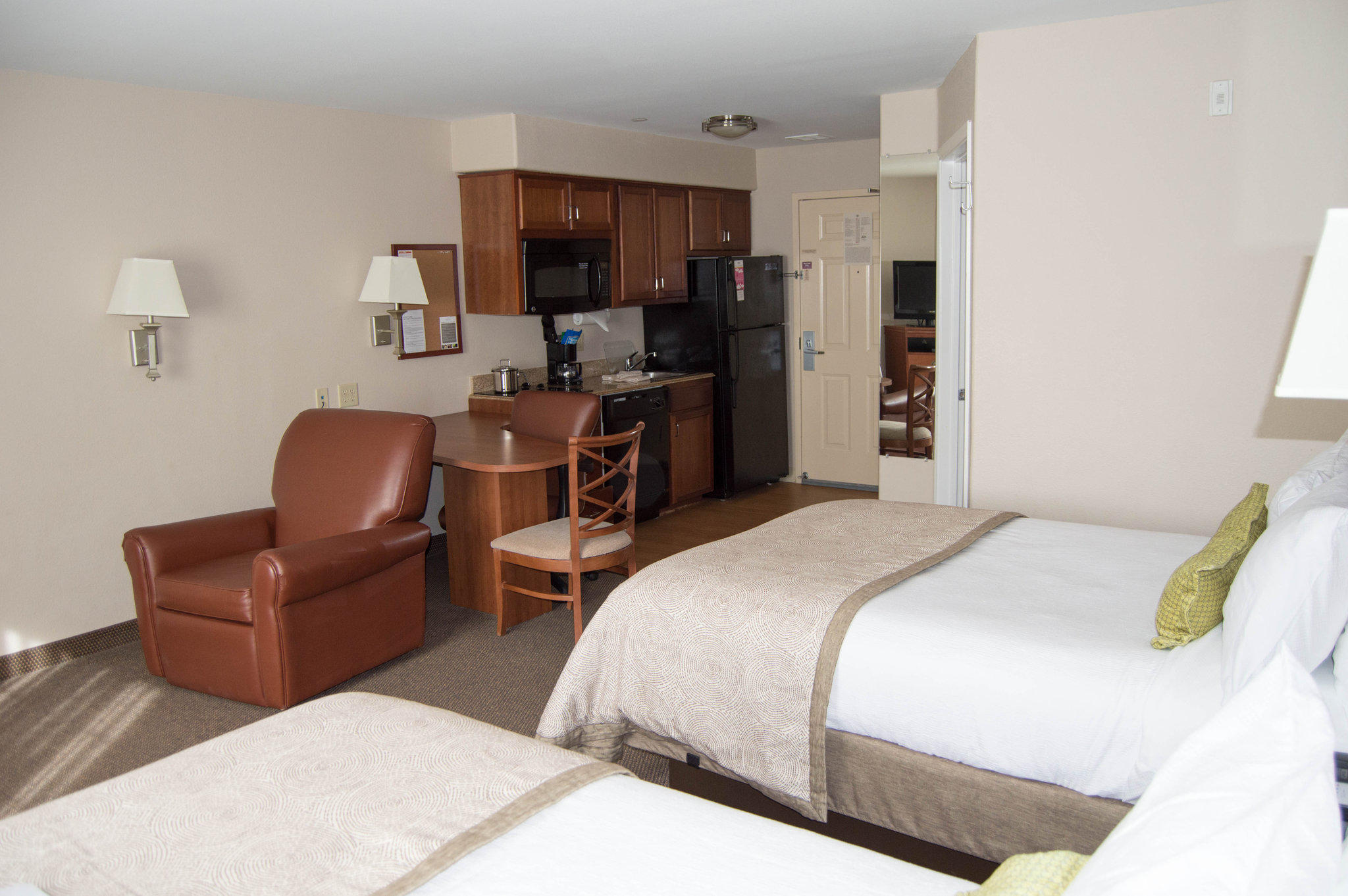 Candlewood Suites Victoria Photo