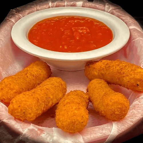 Crispy Mozzarella Cheese Sticks with Marinara Sauce