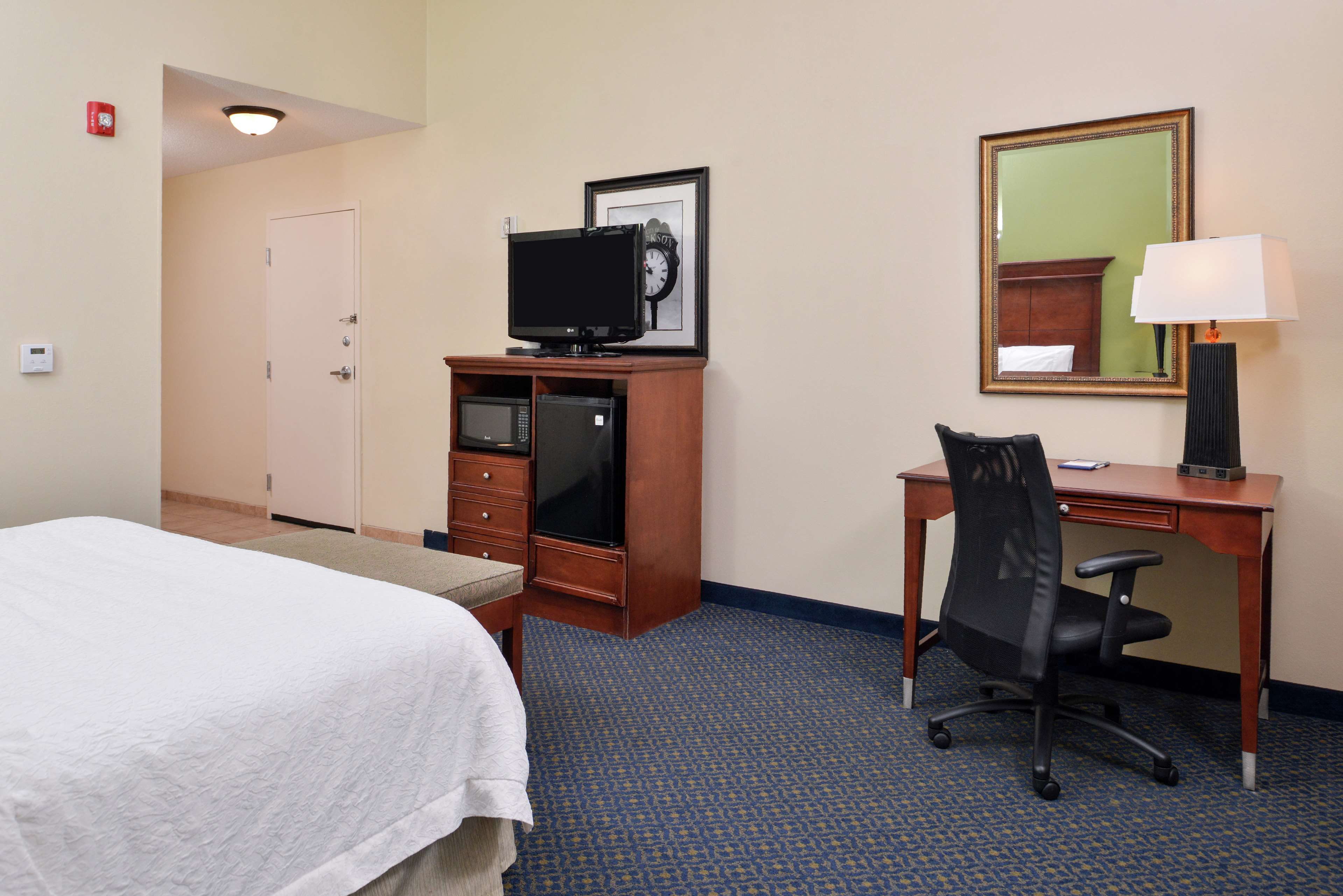 Hampton Inn Jackson Photo