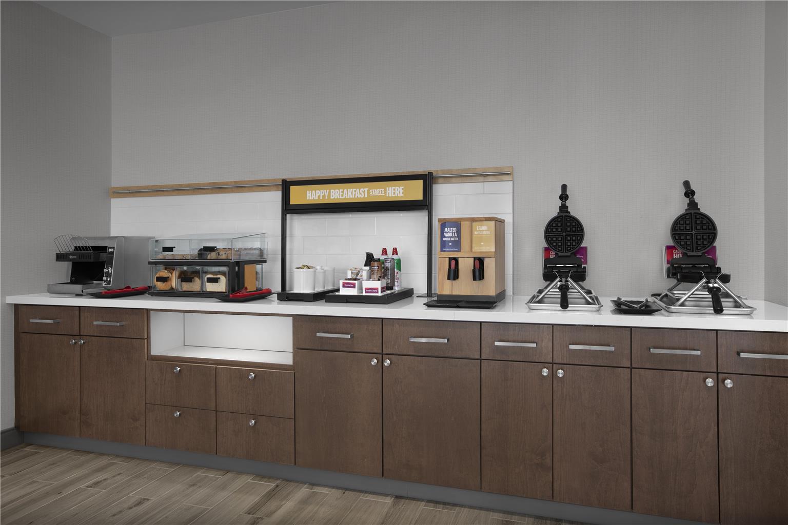 Hampton Inn & Suites by Hilton Wheat Ridge Denver West Image