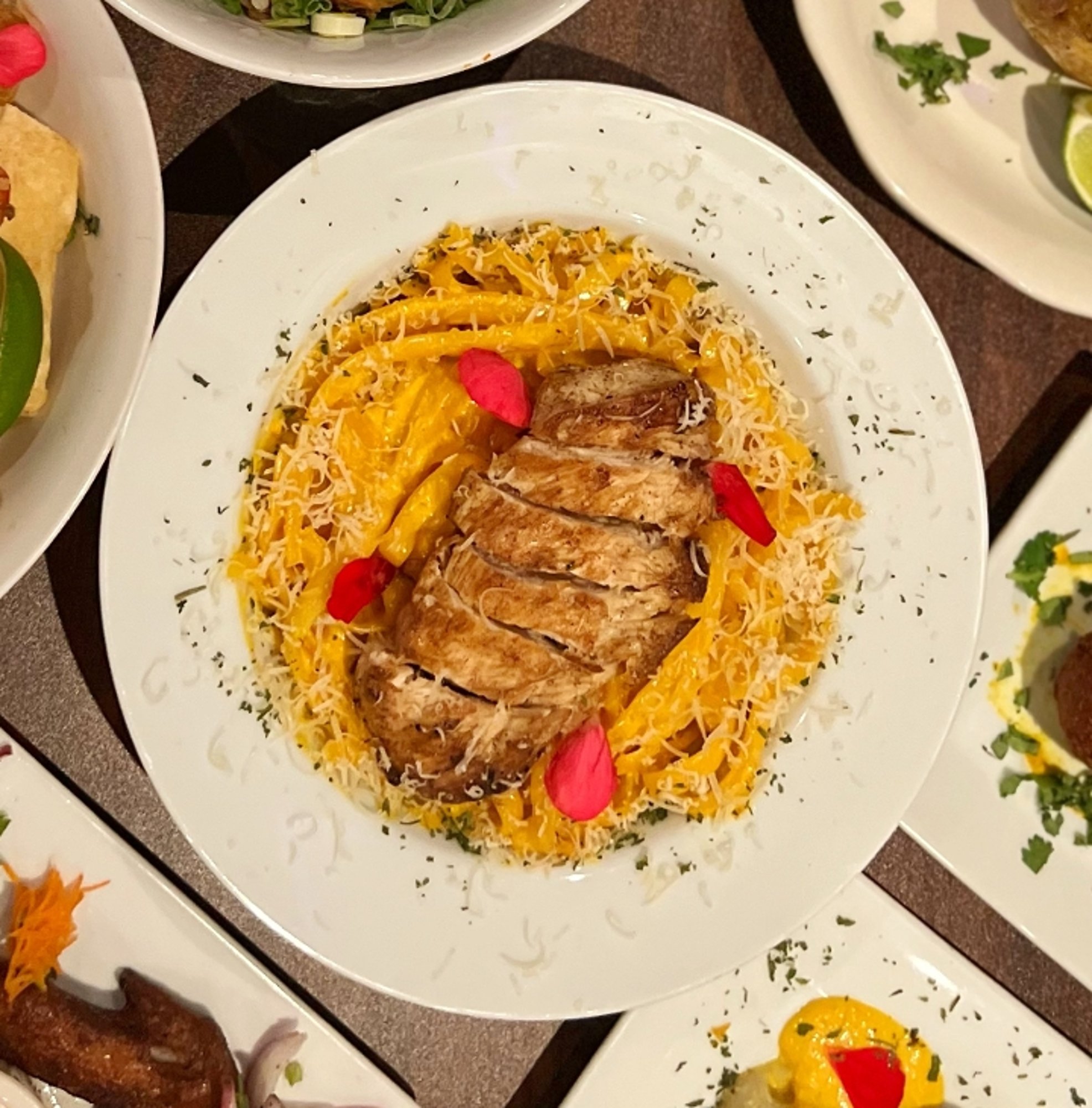 Tallarín a la Huancaína Chicken