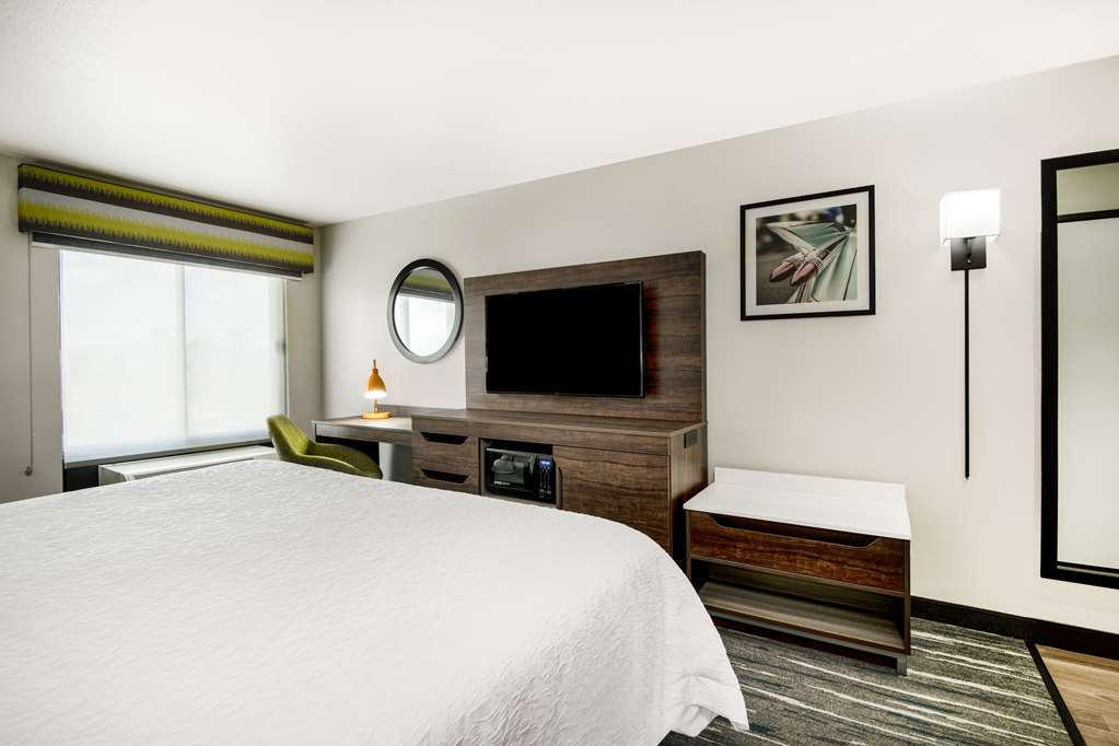 Hampton Inn & Suites Las Vegas-Henderson Image