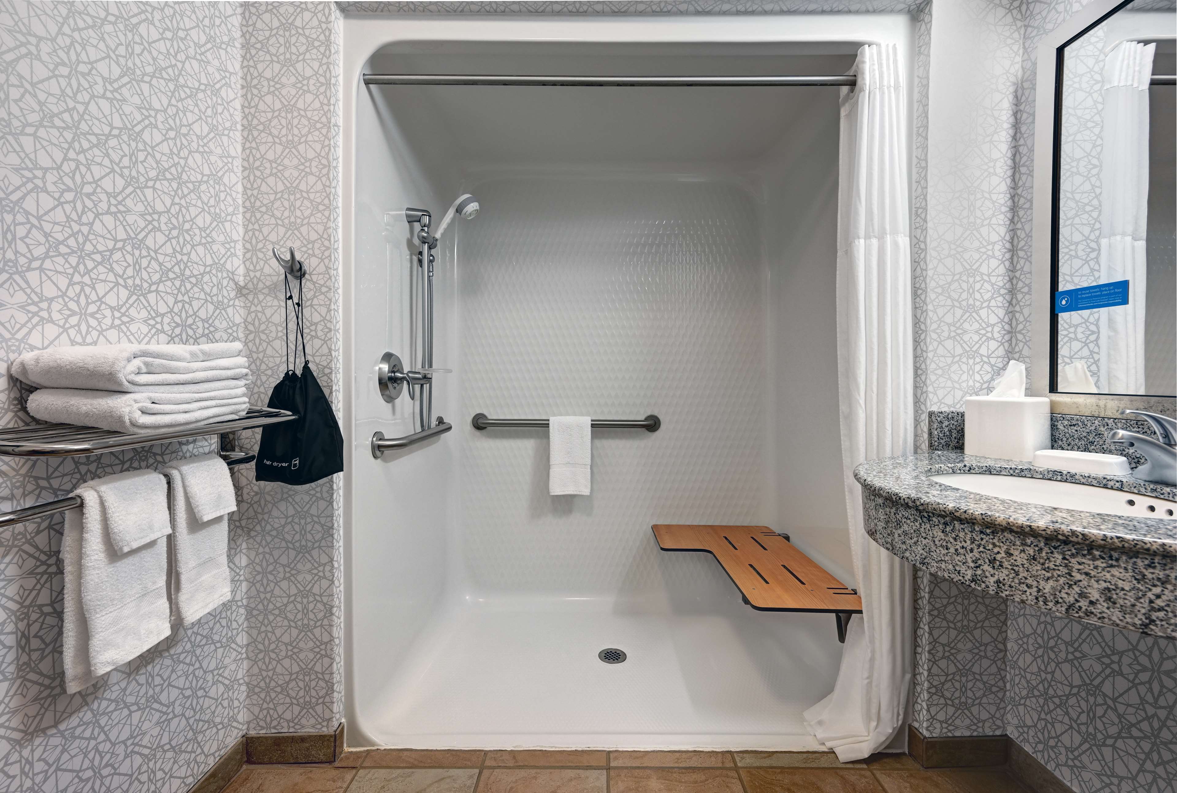 Guest room bath