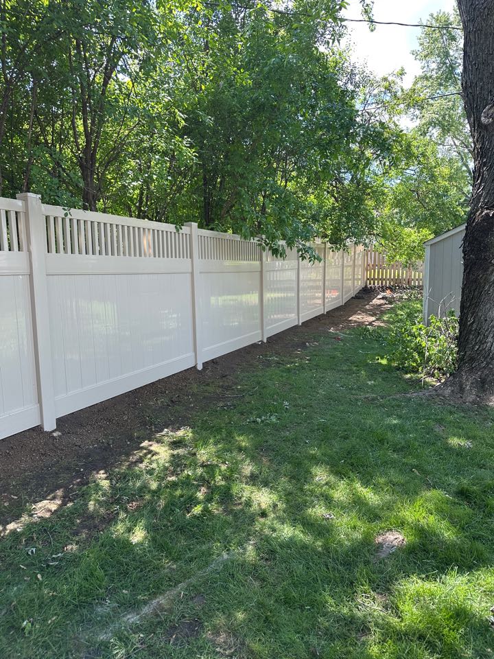 Top Rail Fence Naperville Image