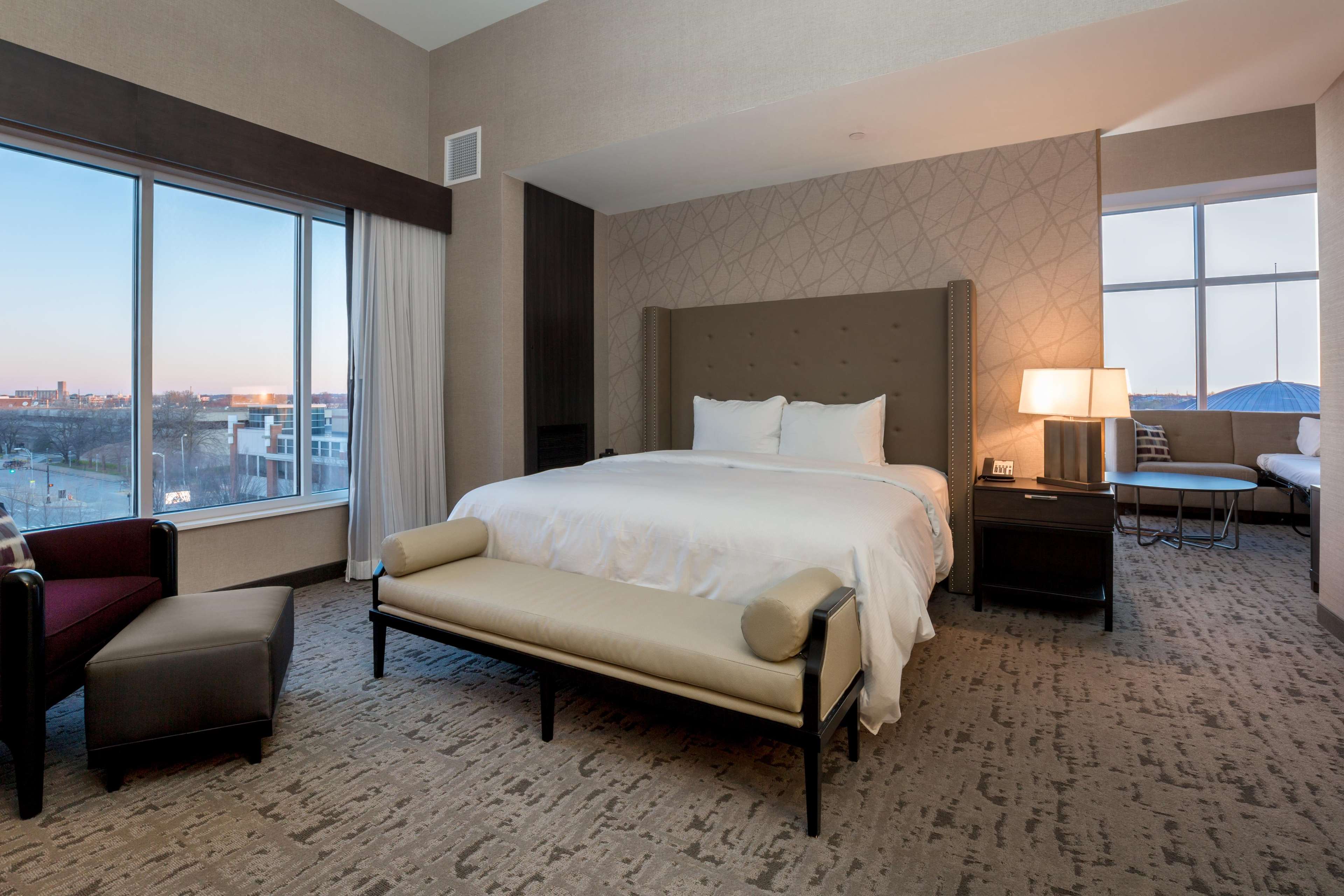 DoubleTree by Hilton Evansville Photo