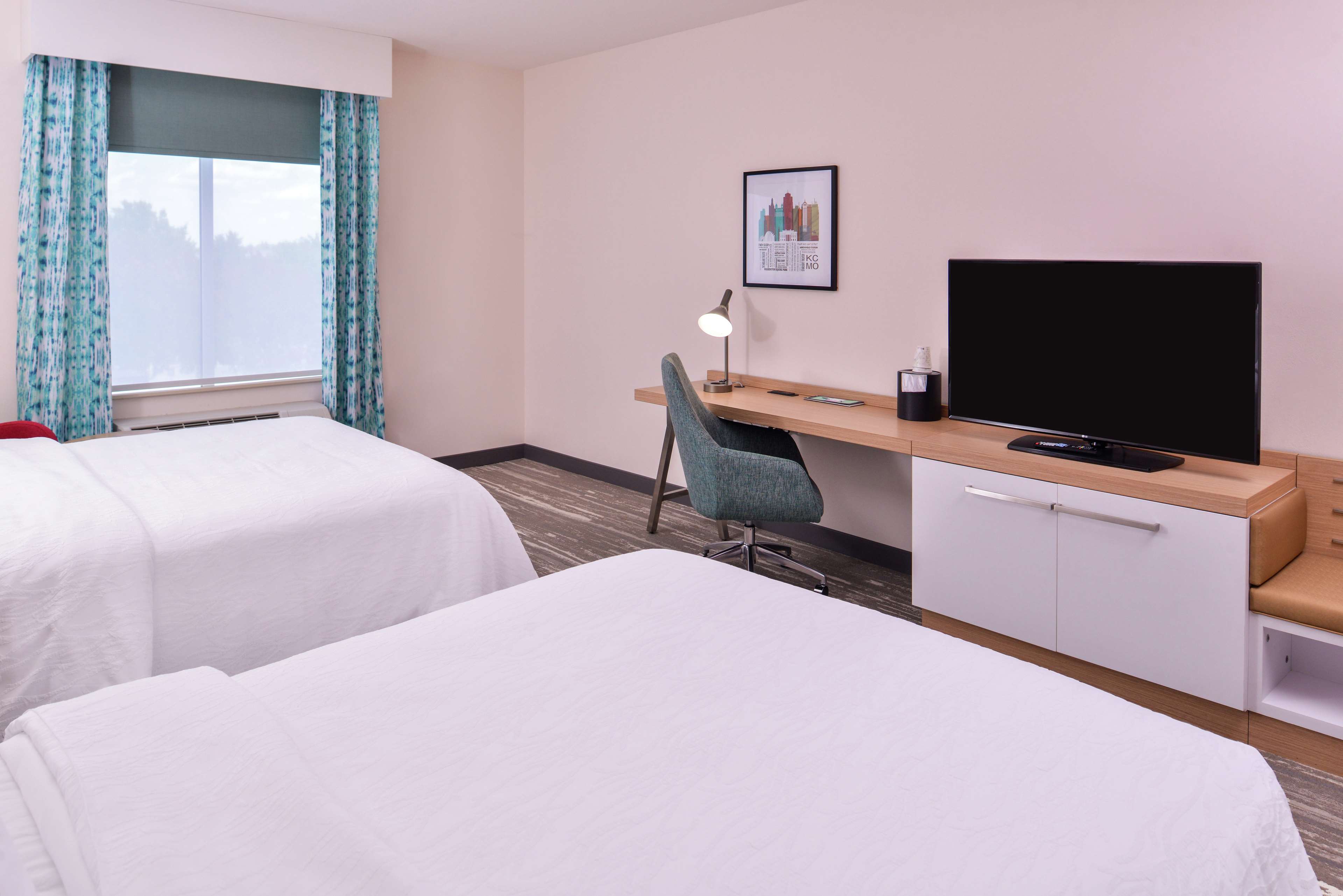 Hilton Garden Inn Kansas City Airport Photo