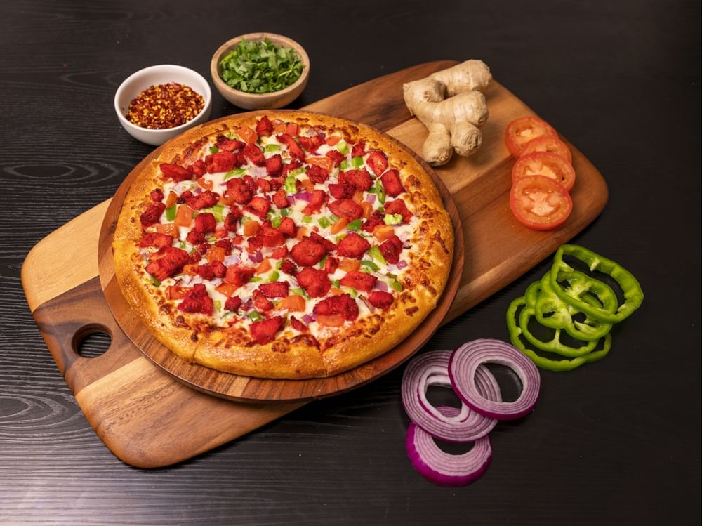 Medium Halal Tandoori Chicken Pizza