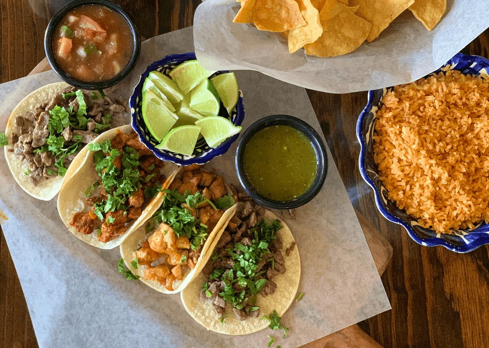Favela's Style Taco Combo