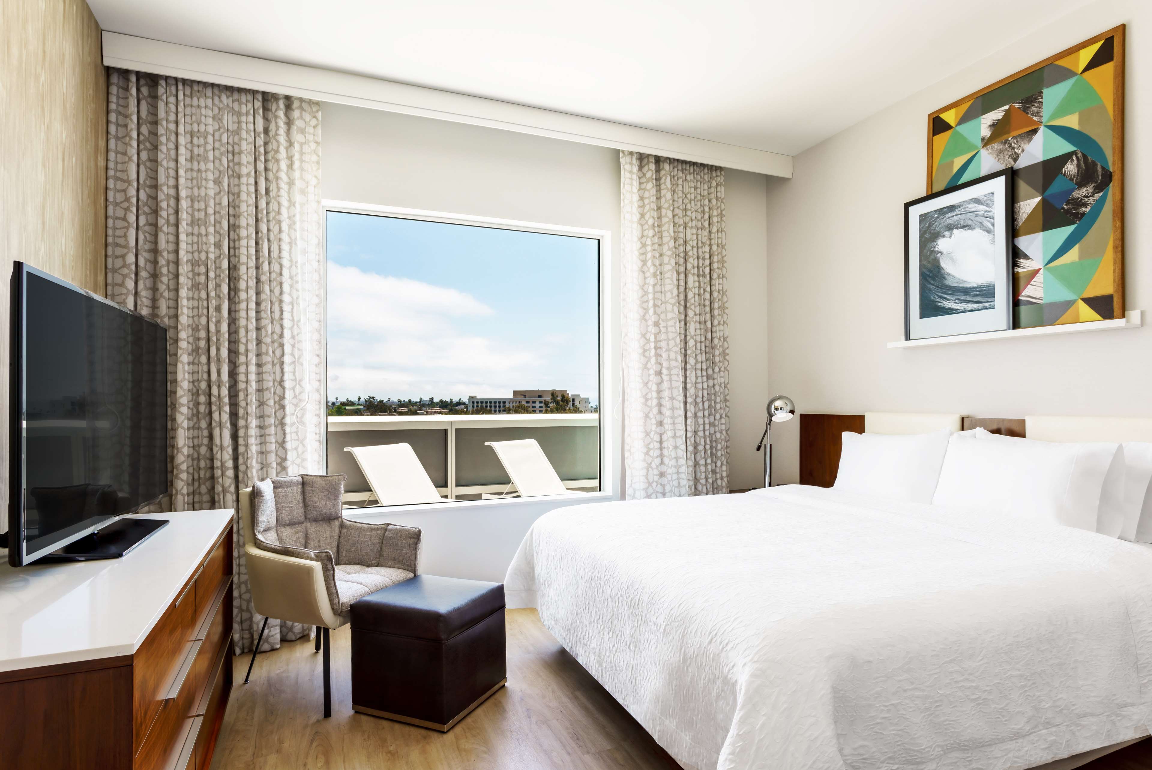 Guest room