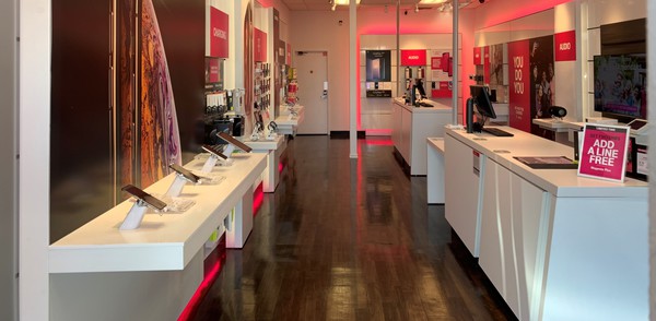Cell Phones Plans And Accessories At T Mobile 1901 S 72nd Street