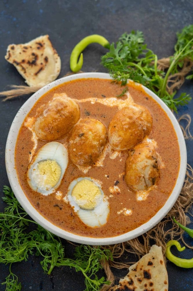 Chunky Anda Makhani