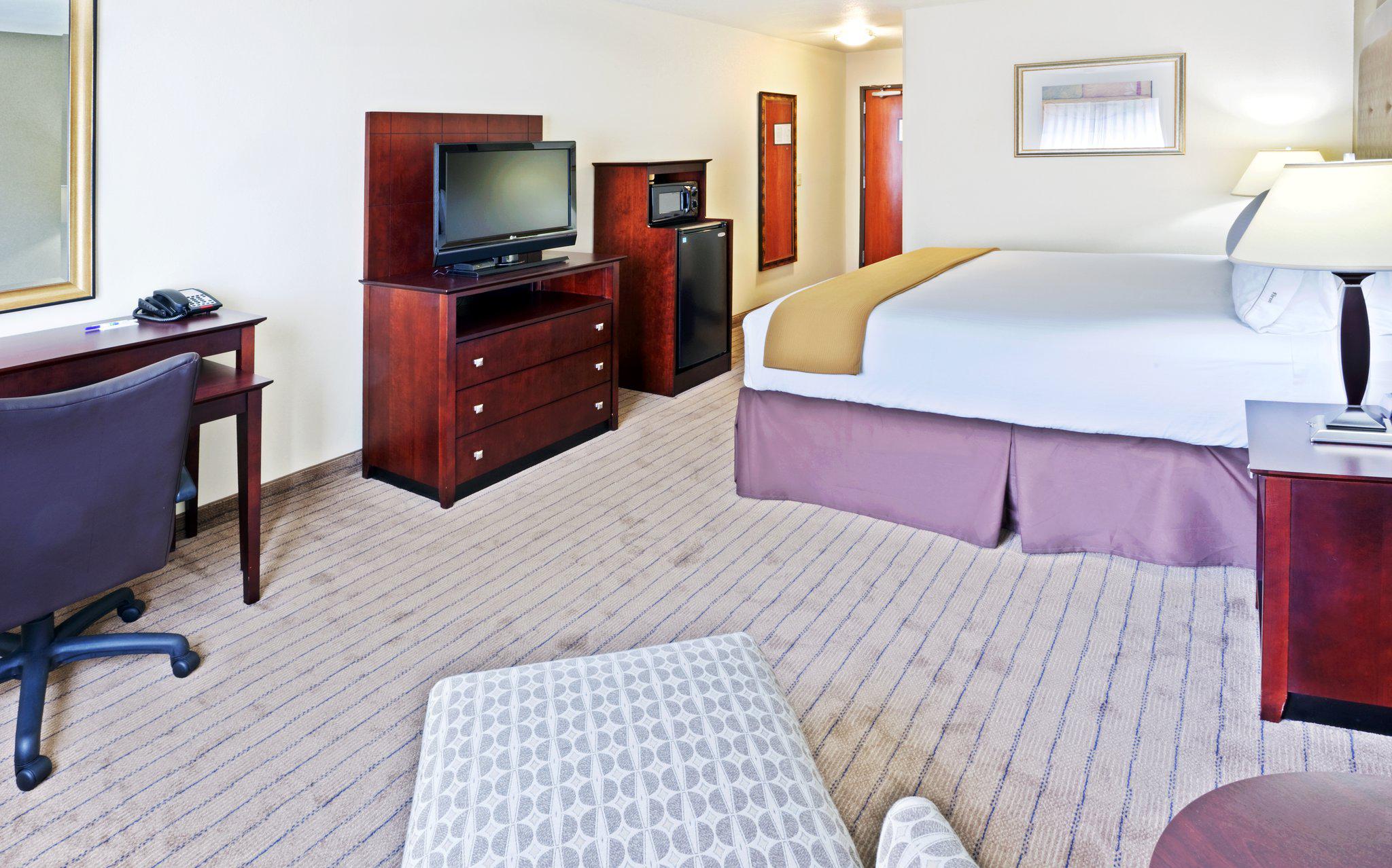 Holiday Inn Express Portland South - Lake Oswego Photo