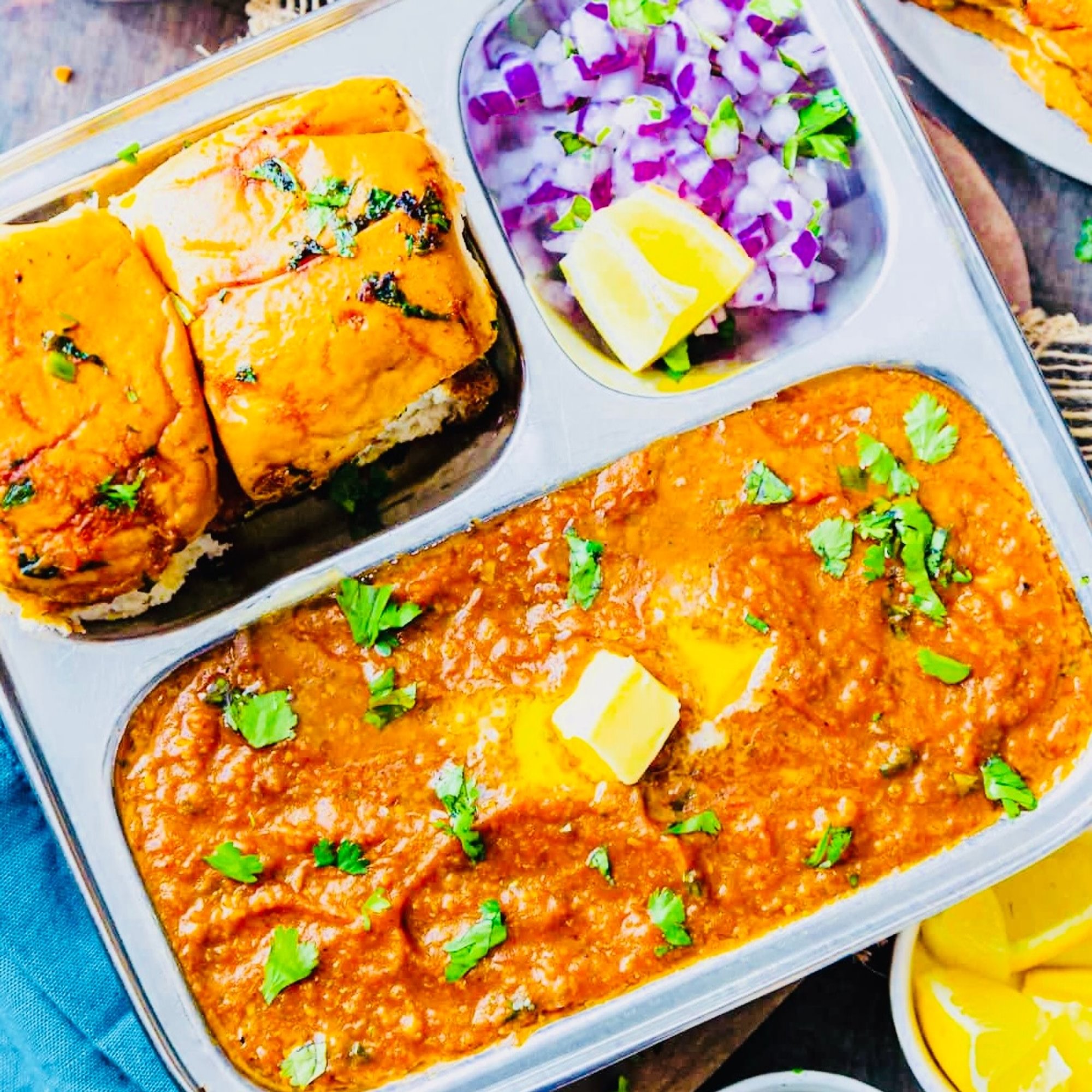 Pav Bhaji (2 Pav)