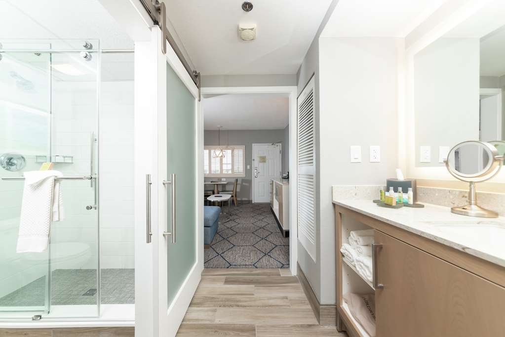 DoubleTree Suites by Hilton Hotel Melbourne Beach Oceanfront Image