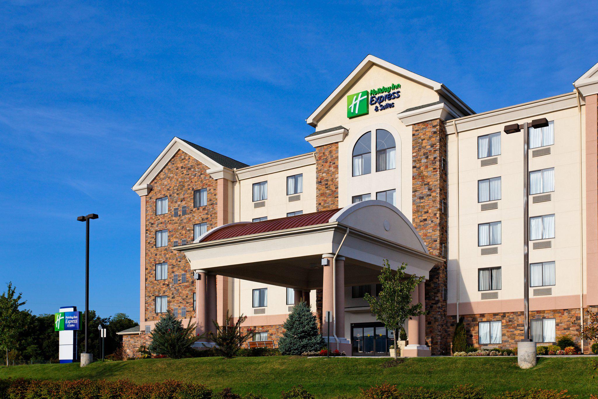 Holiday Inn Express & Suites Kingsport-Meadowview I-26 Photo