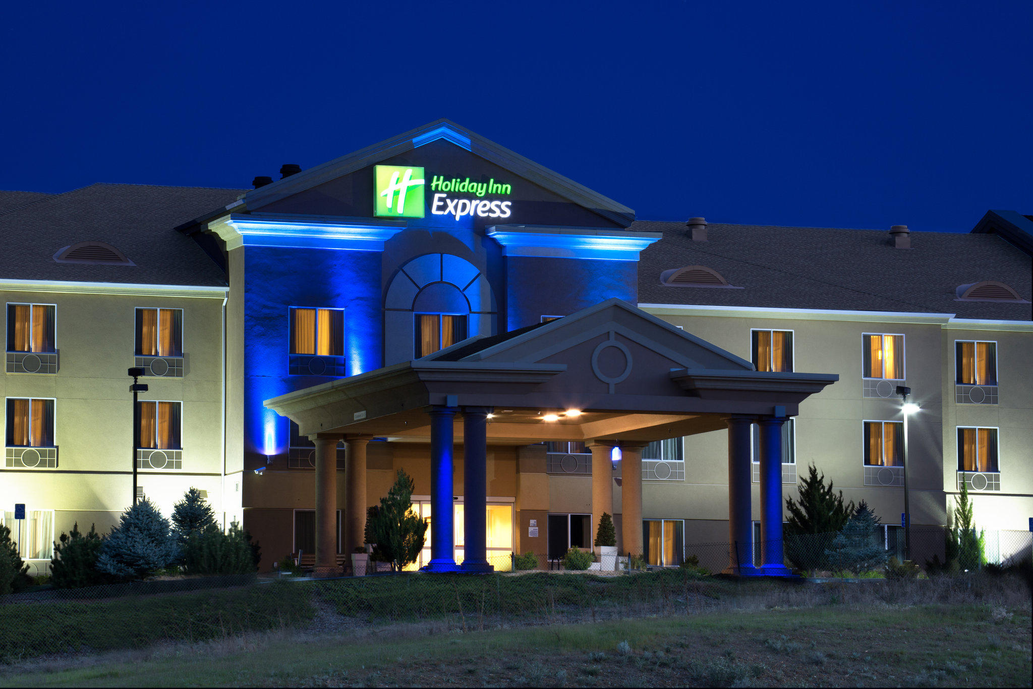 Holiday Inn Express Yreka-Shasta Area Photo