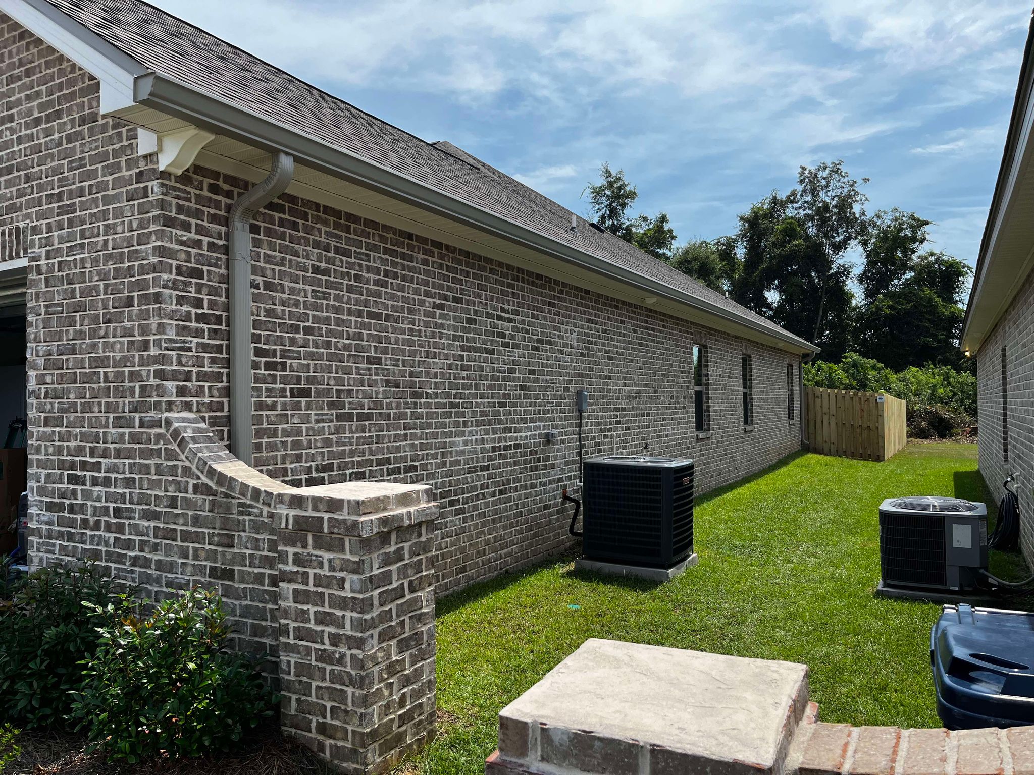 Southern Gutters LLC Image