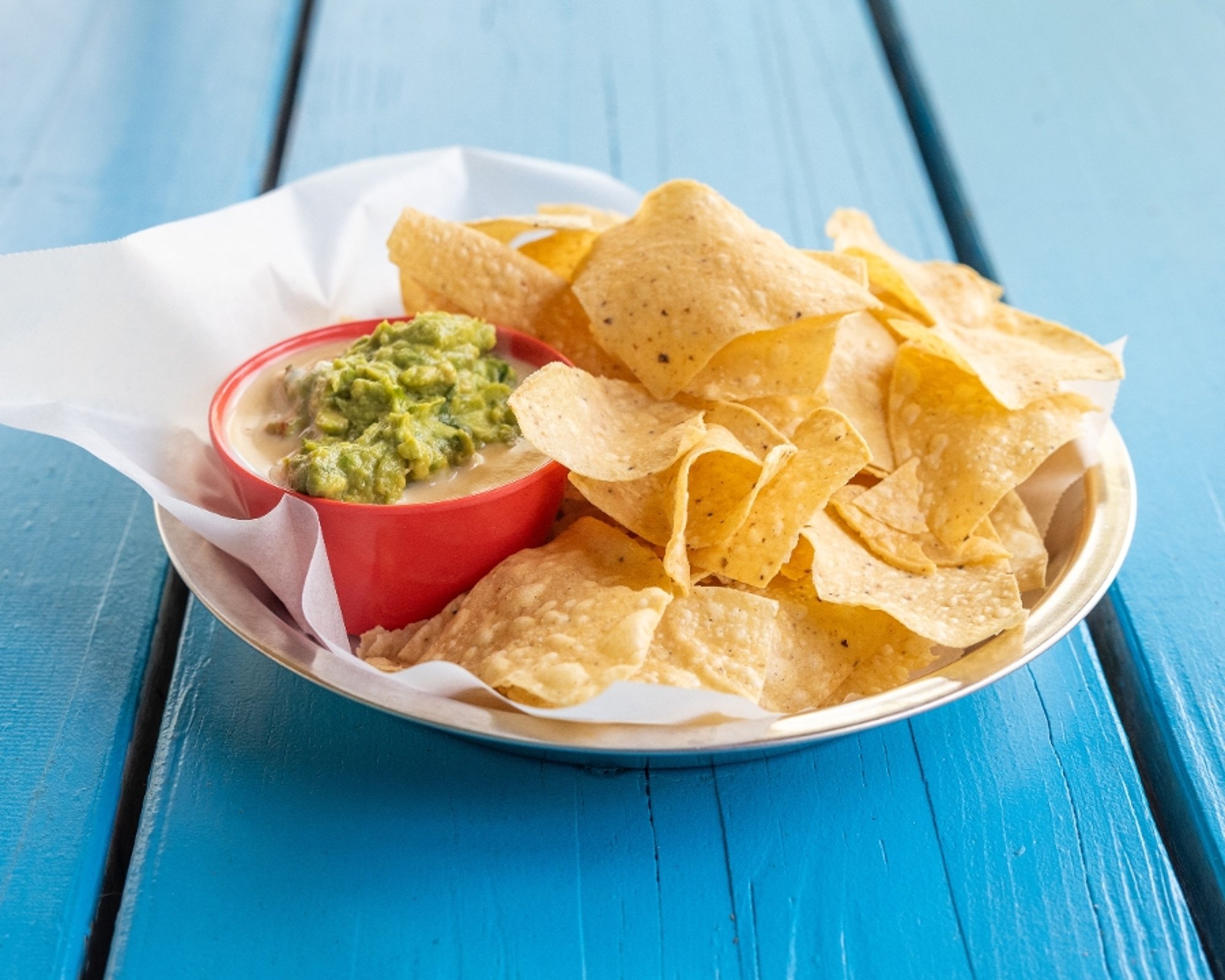 Queso Especial and Chips