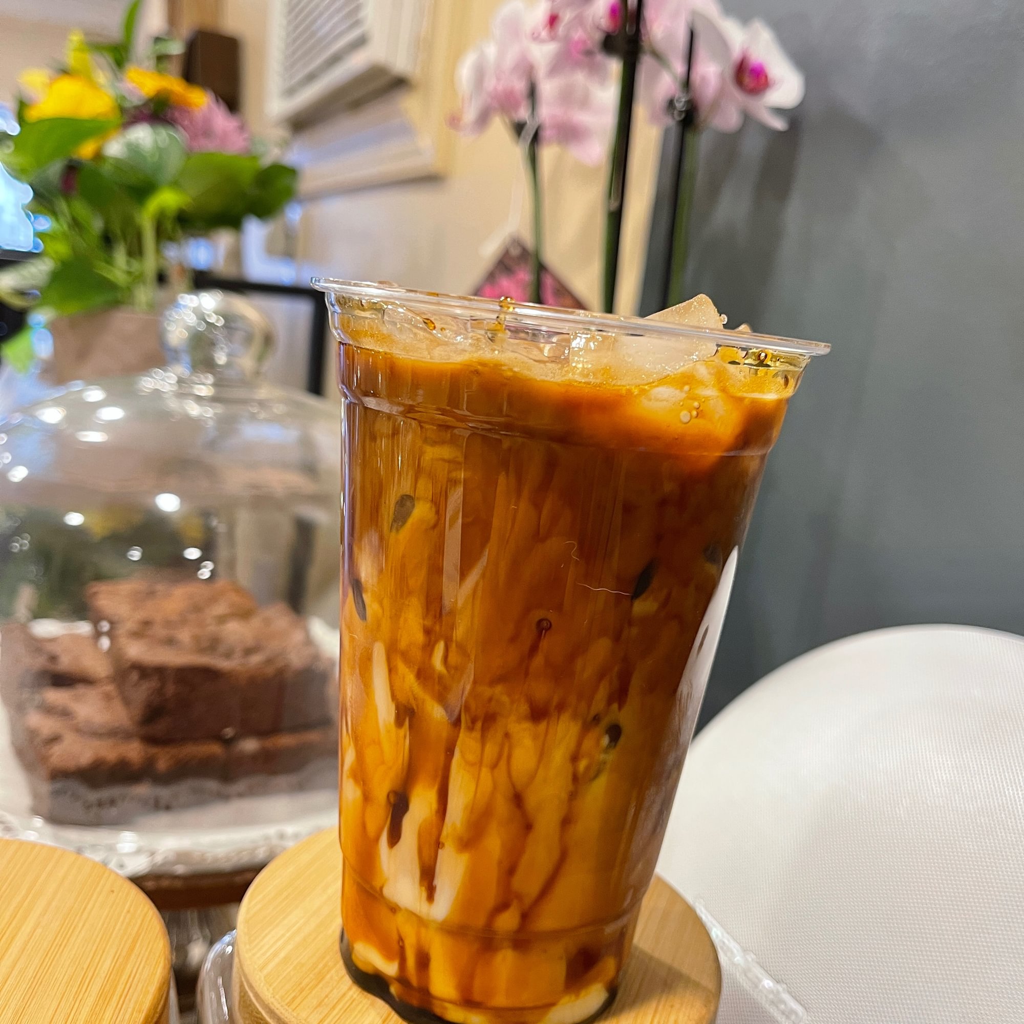 Black tie Iced 20oz