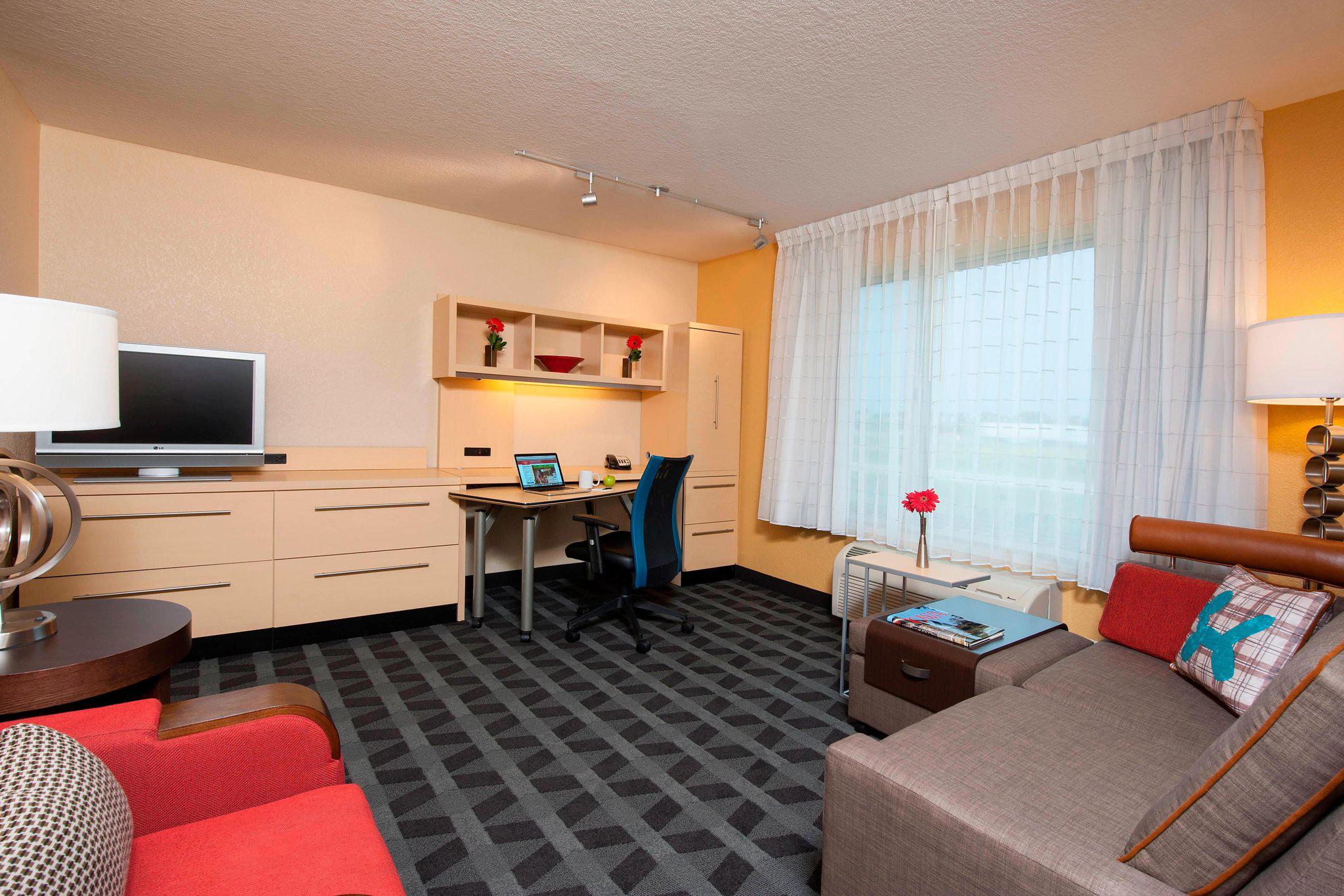 TownePlace Suites by Marriott Des Moines Urbandale Photo