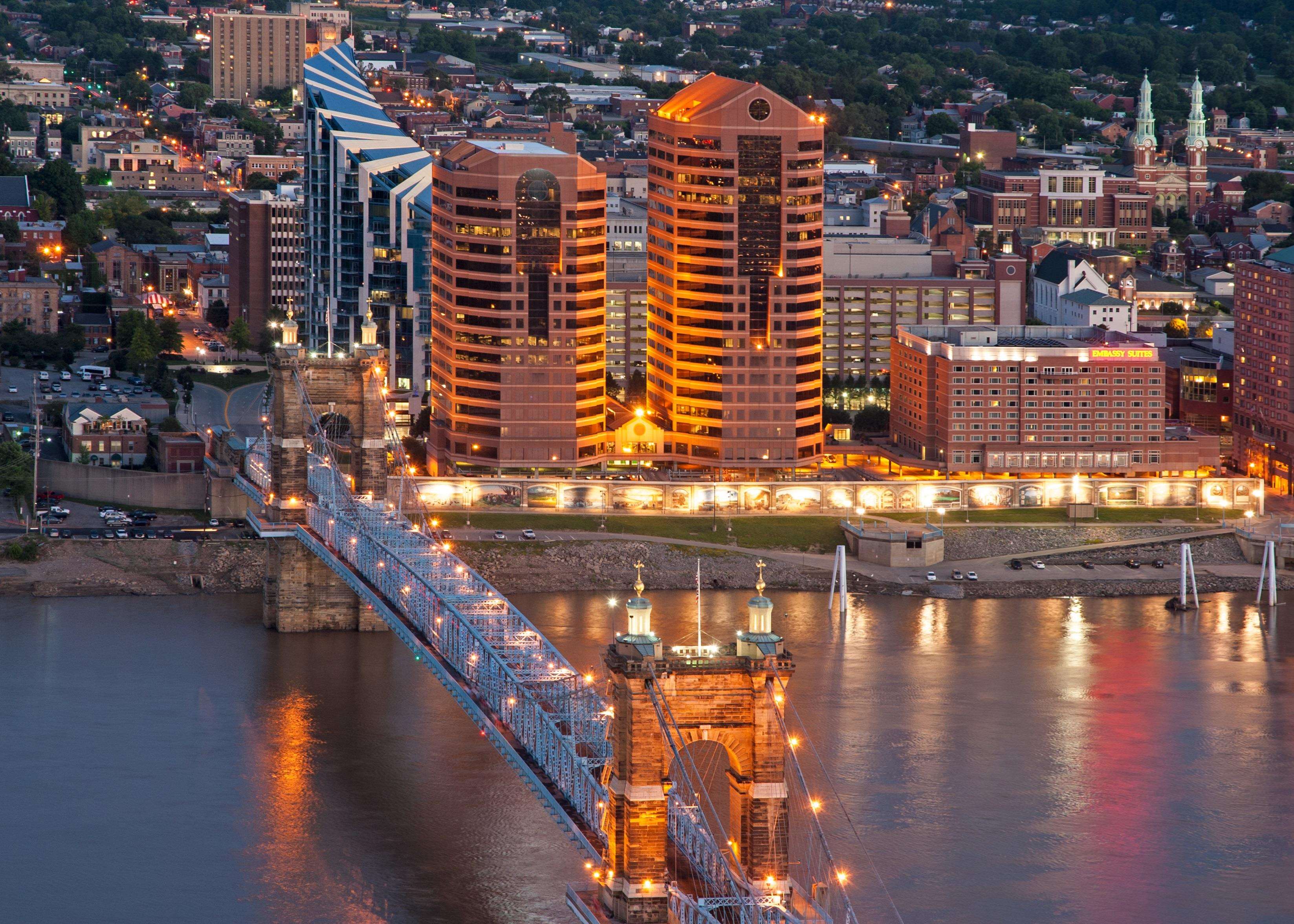 Embassy Suites by Hilton Cincinnati RiverCenter Photo