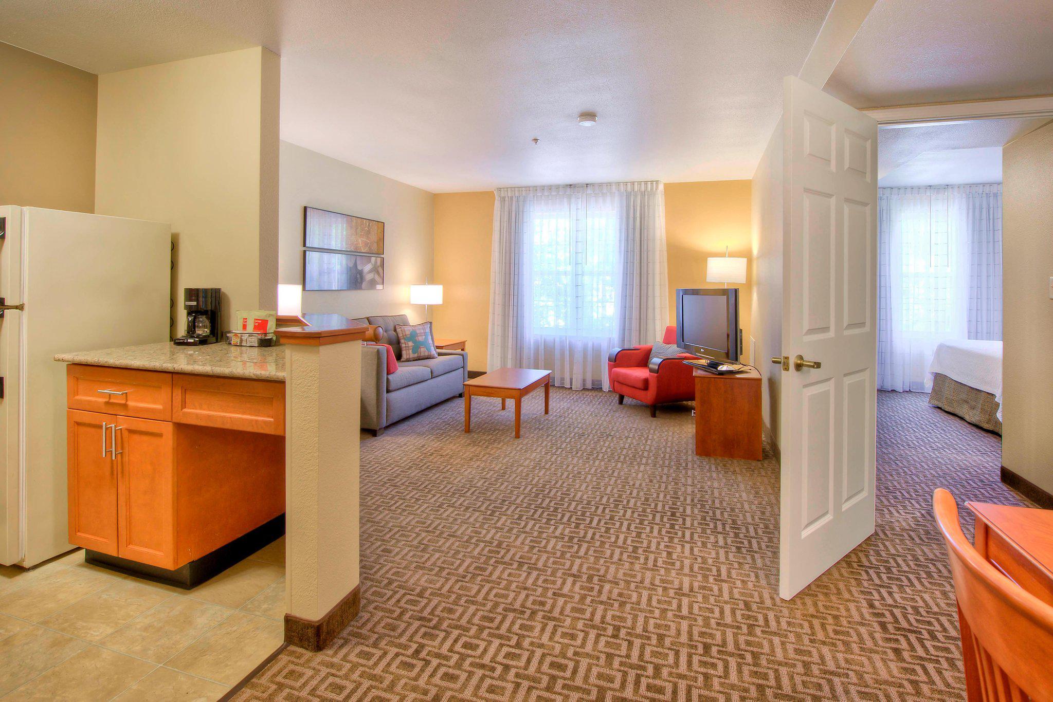 TownePlace Suites by Marriott Raleigh Cary/Weston Parkway Photo