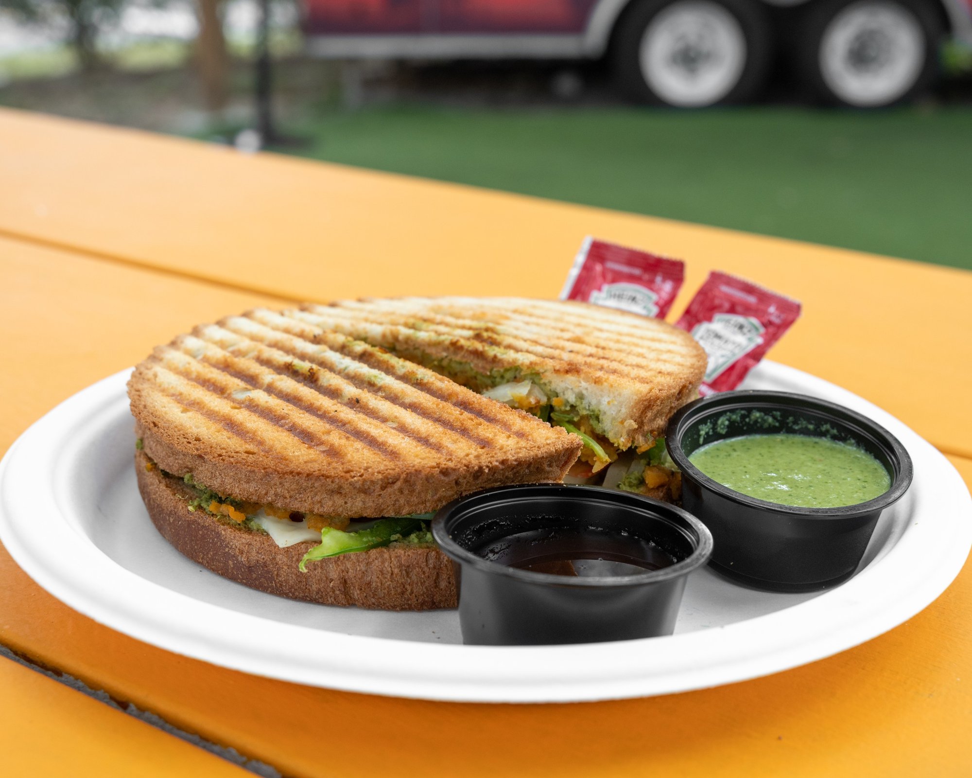 O - Patties Sandwich