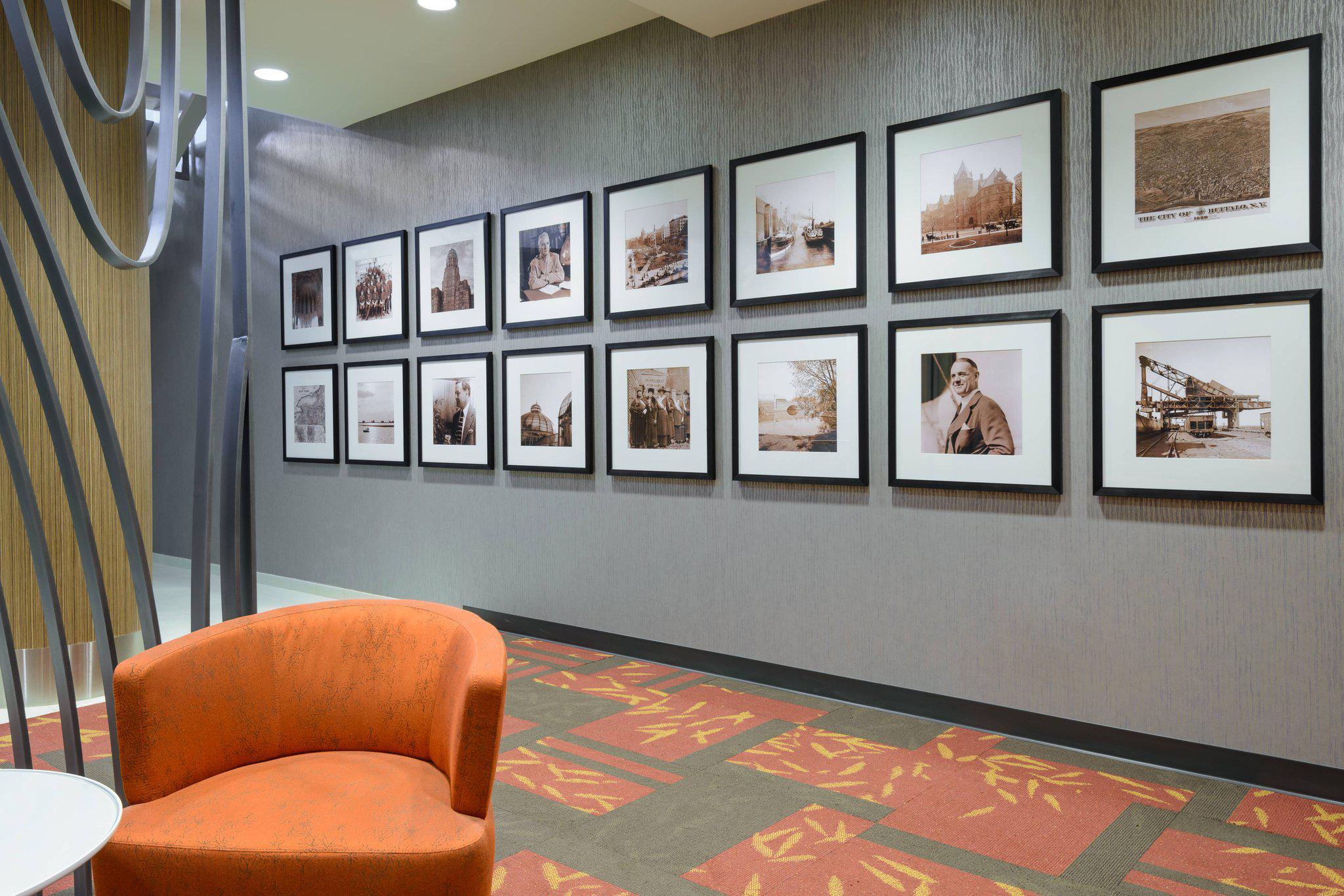 Courtyard by Marriott Buffalo Downtown/Canalside Photo