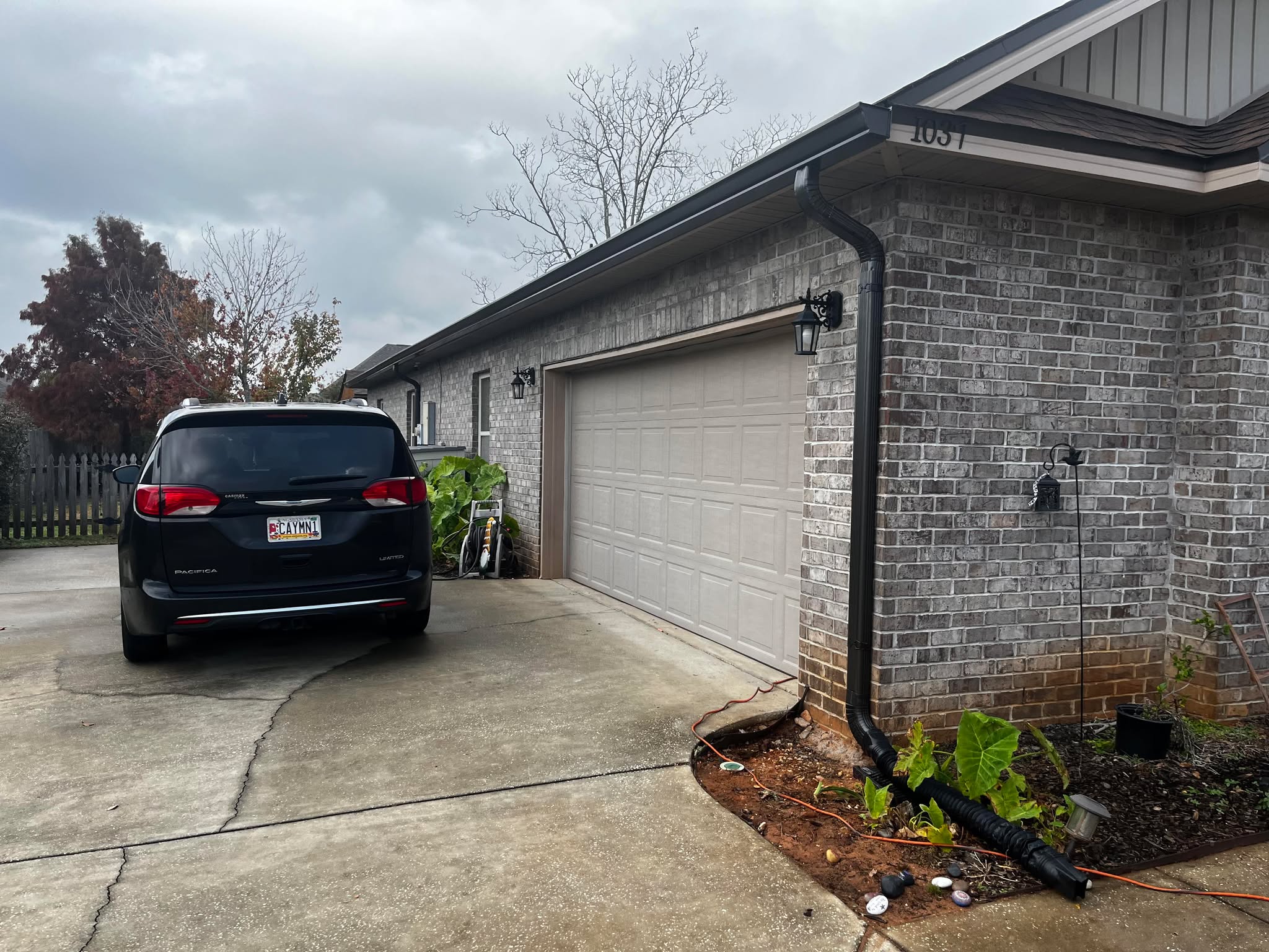 Southern Gutters LLC Image