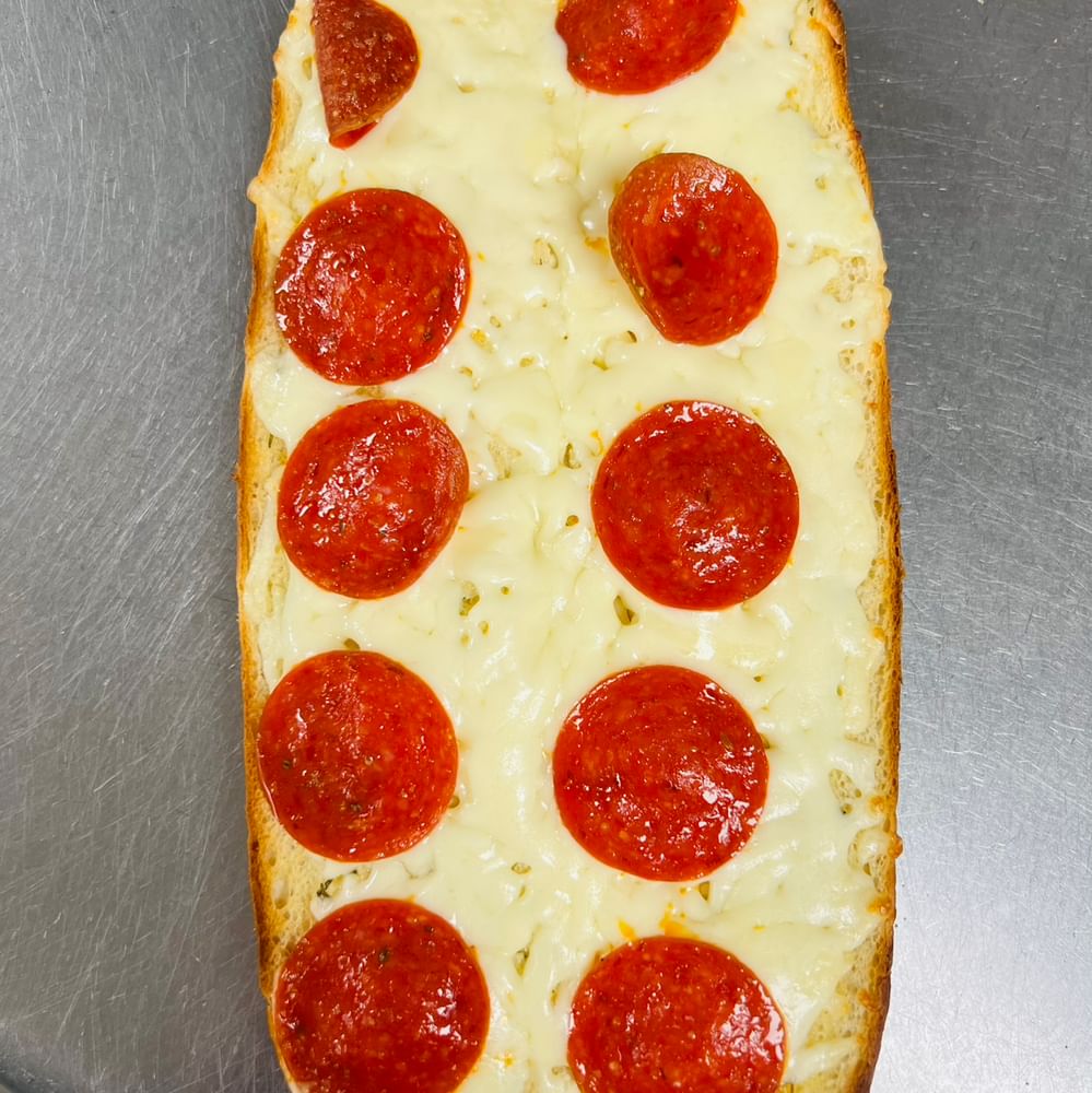 Garlic Bread w Mozzarella & Pepperoni