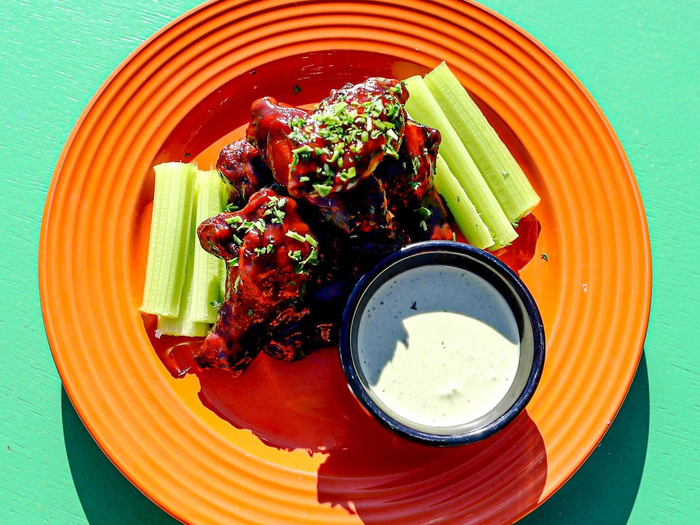 Loco Wings